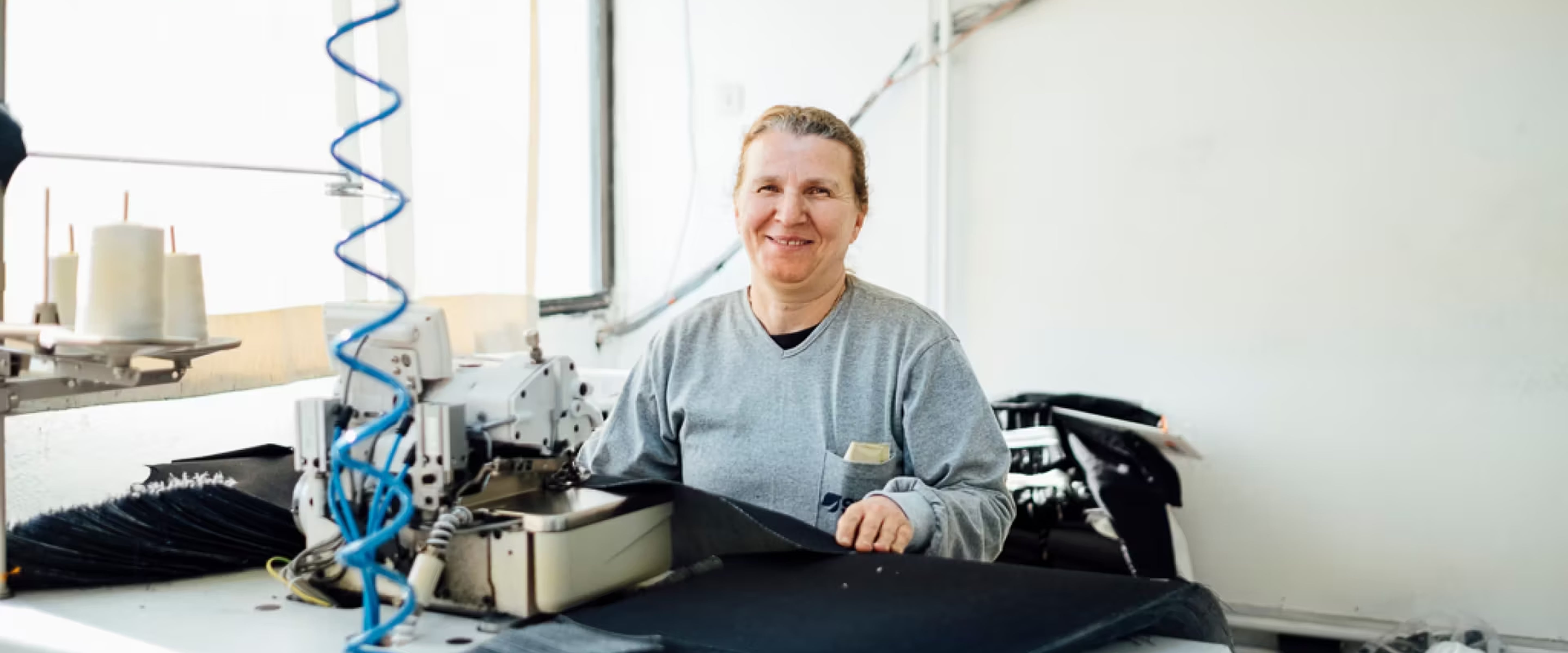 Näherin in der Produktion