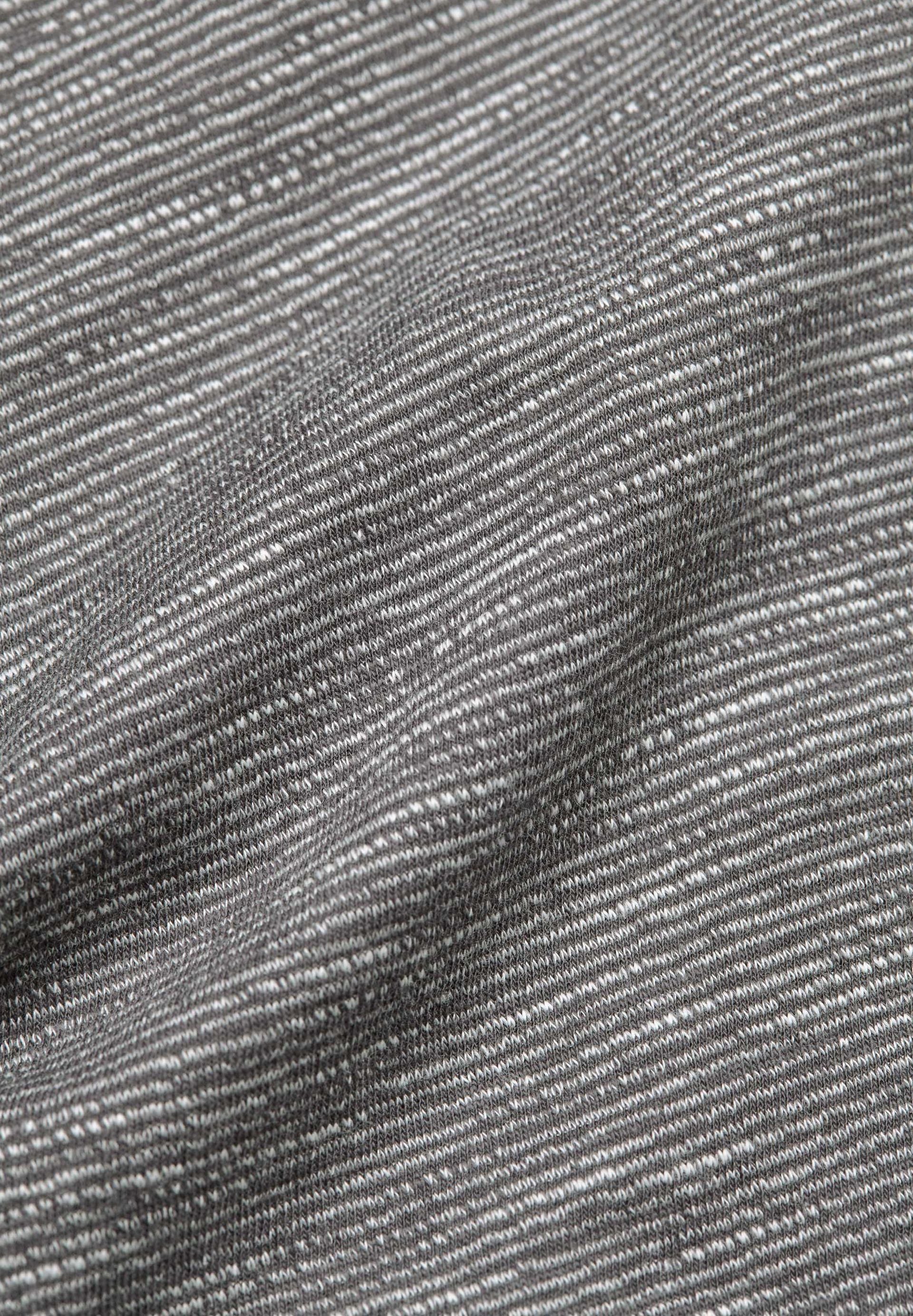 30002252-1761_611