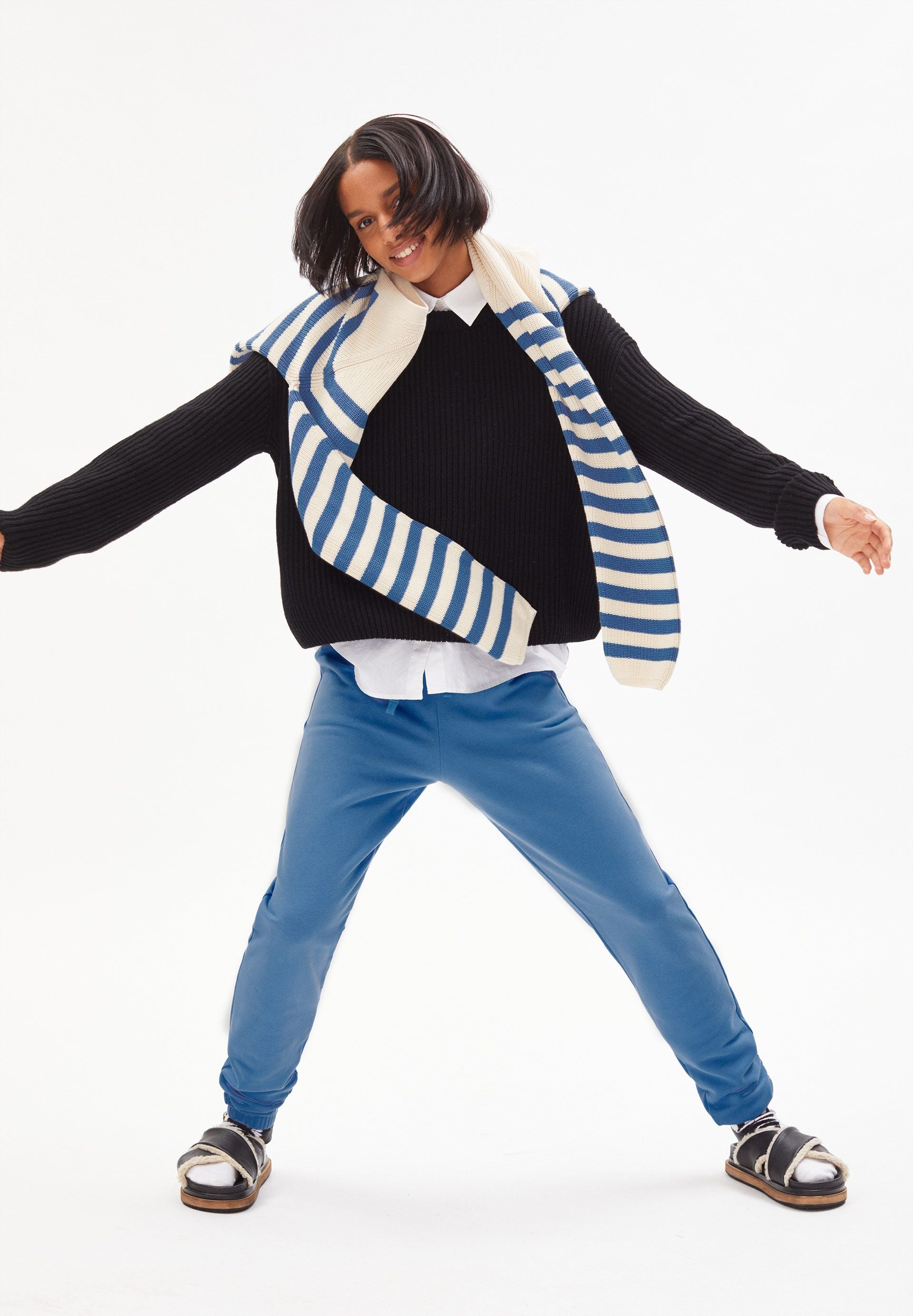30002567-1911_301