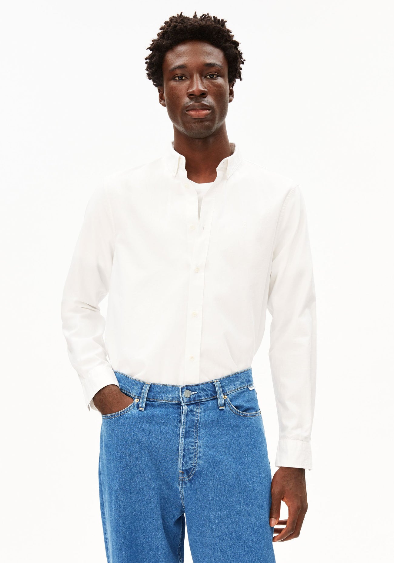 QUAASA LONGSLEEVE SHIRT for men in white