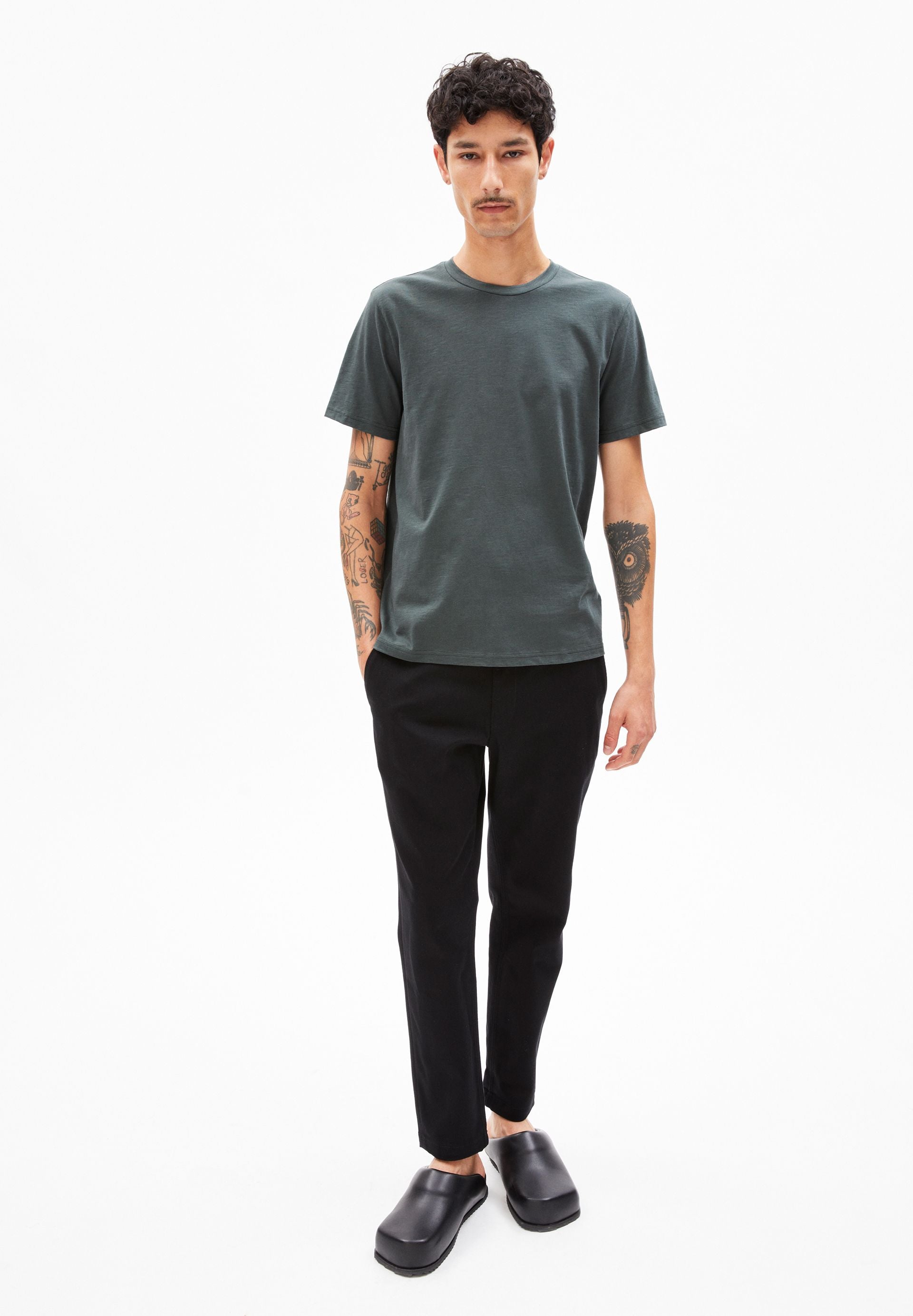 30005863-2682_411