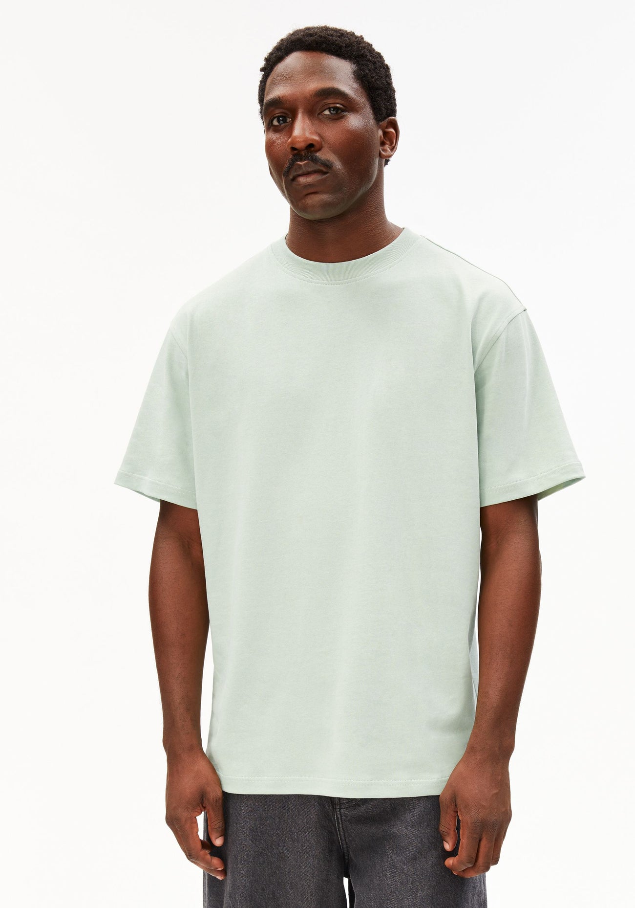 MAARKOS HEAVY WEIGHT T