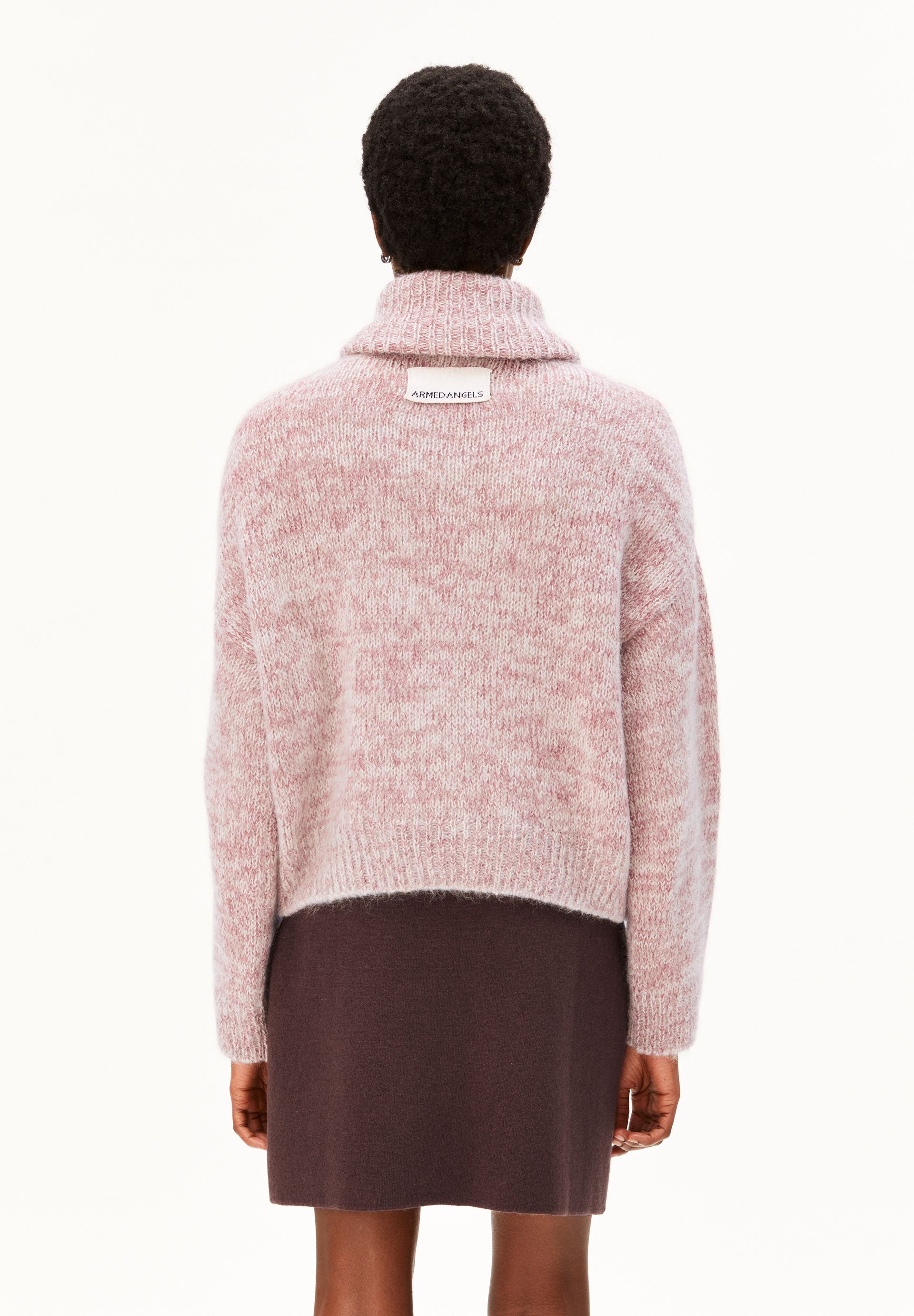 30008720-3823_211