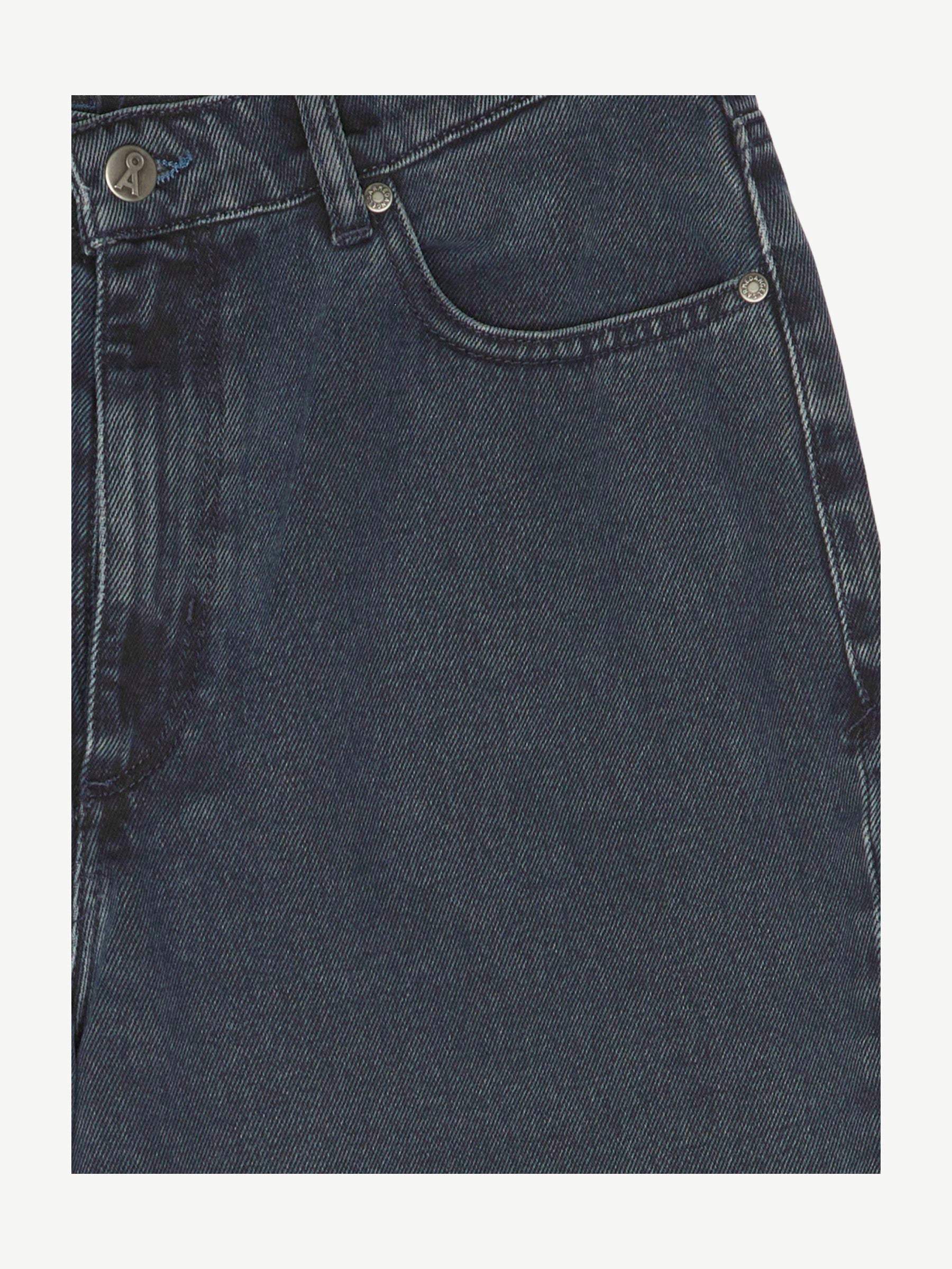 MAIRAA BLACKBLUE