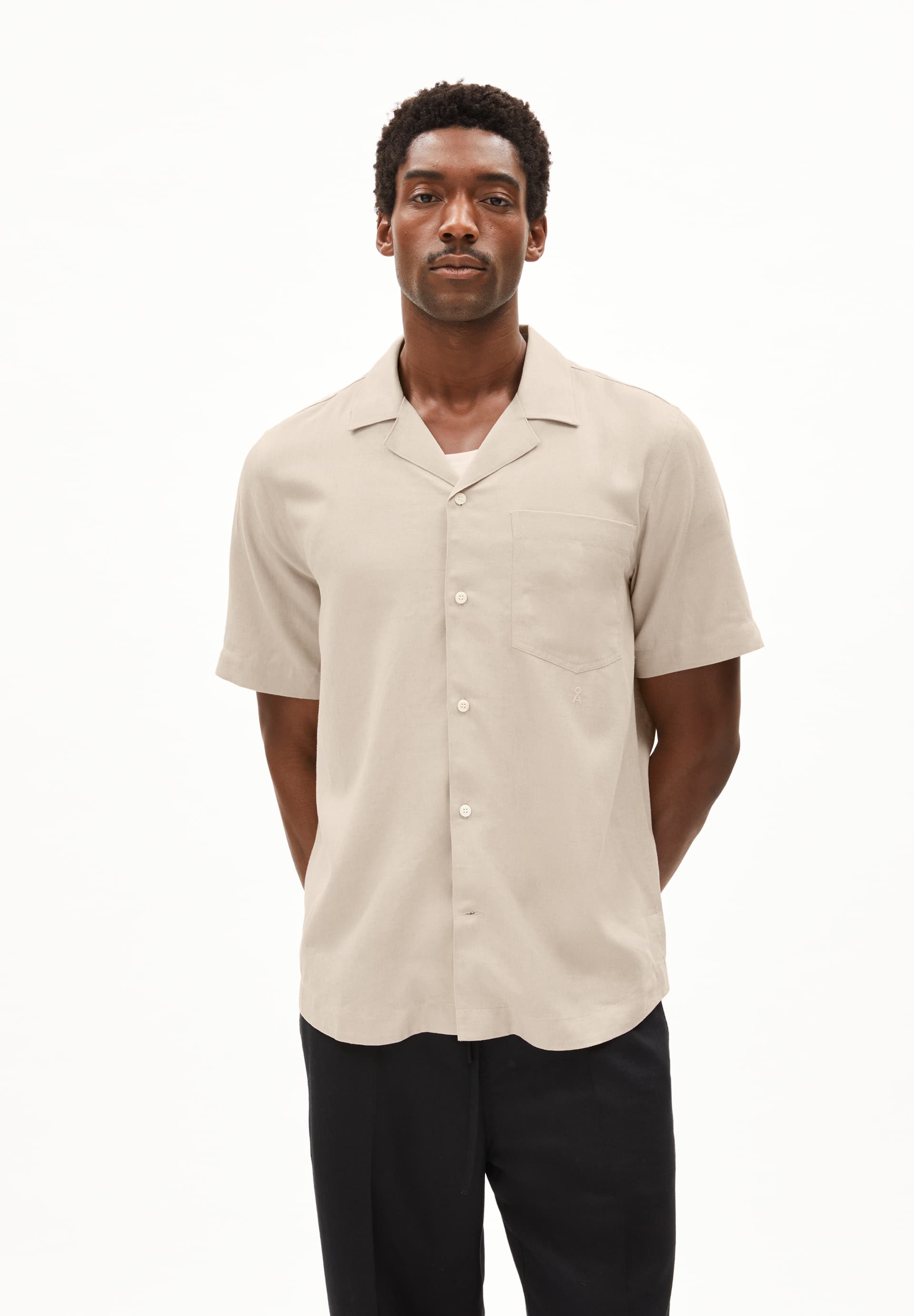 LOVAAR LINO - Männer Relaxed Fit Hemd - beige