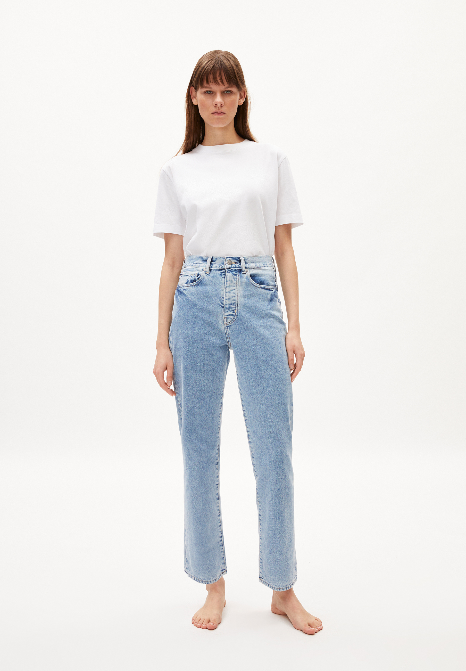 AAIKALA Straight Fit Denim made of recycled Cotton