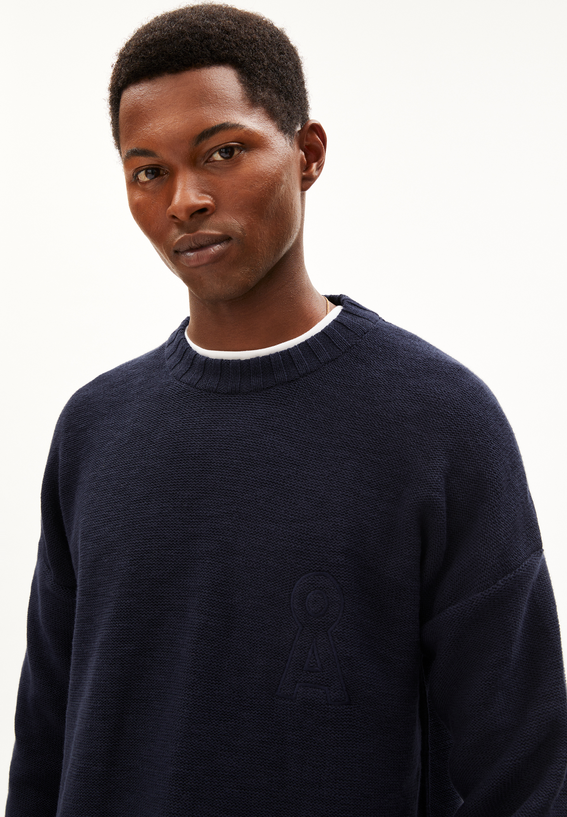 EMAANUELO Pull à coupe décontractée en coton bio