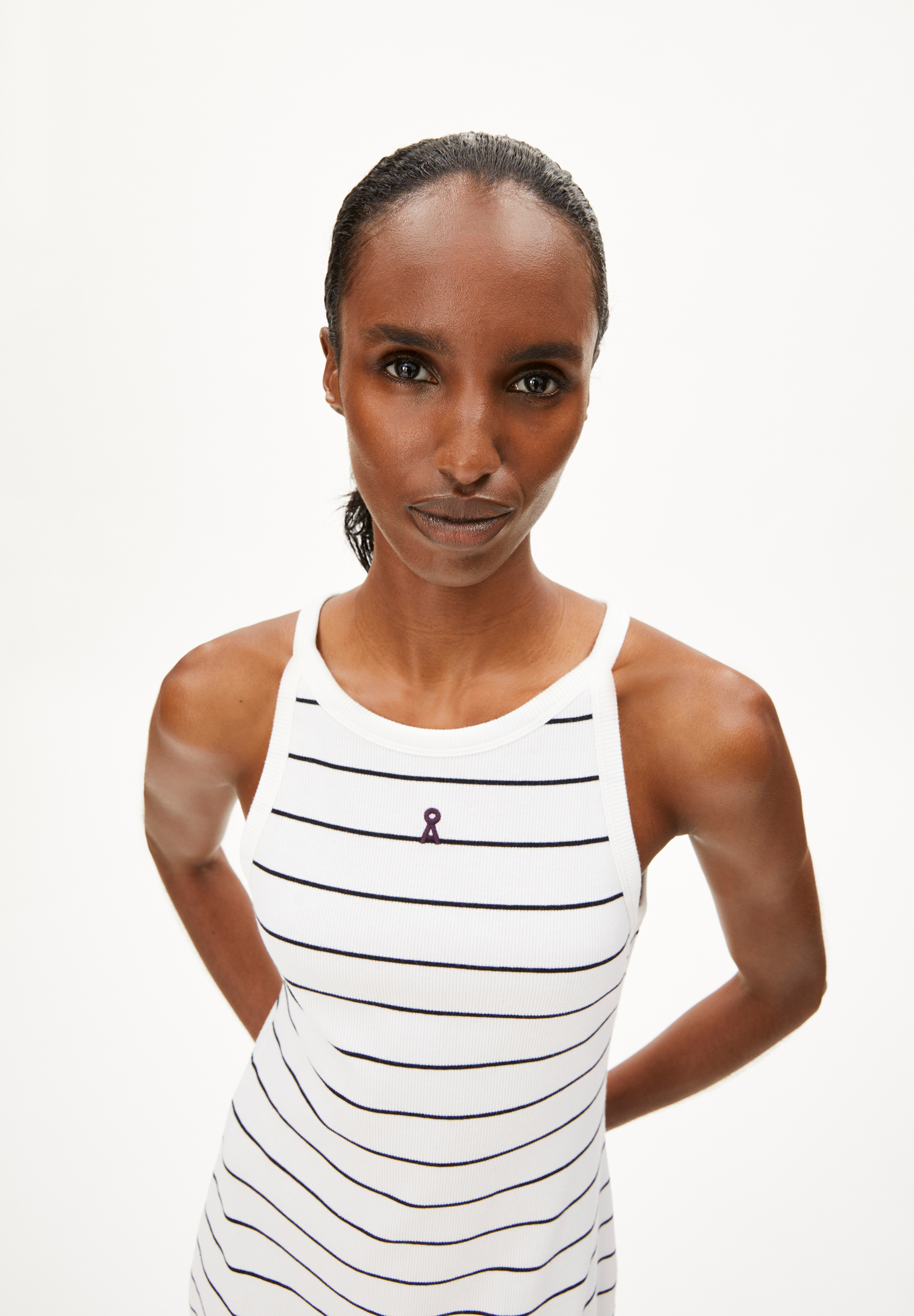 SASINAA FINE STRIPES