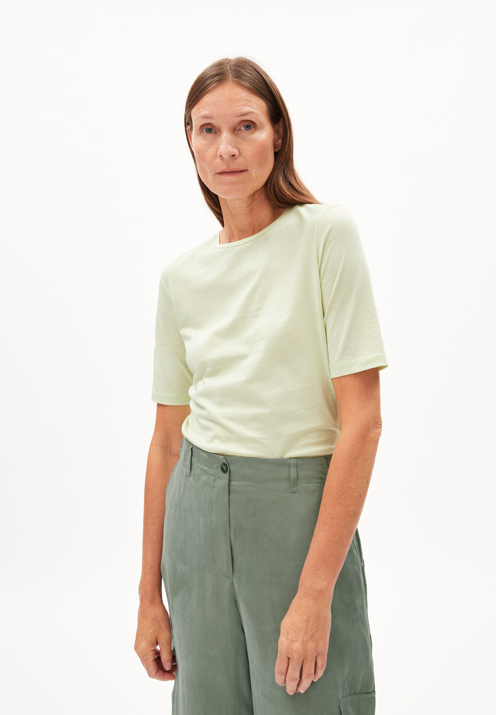 DONAAJI FEAATHER LIGHT T-Shirt Slim Fit aus Bio-Baumwolle