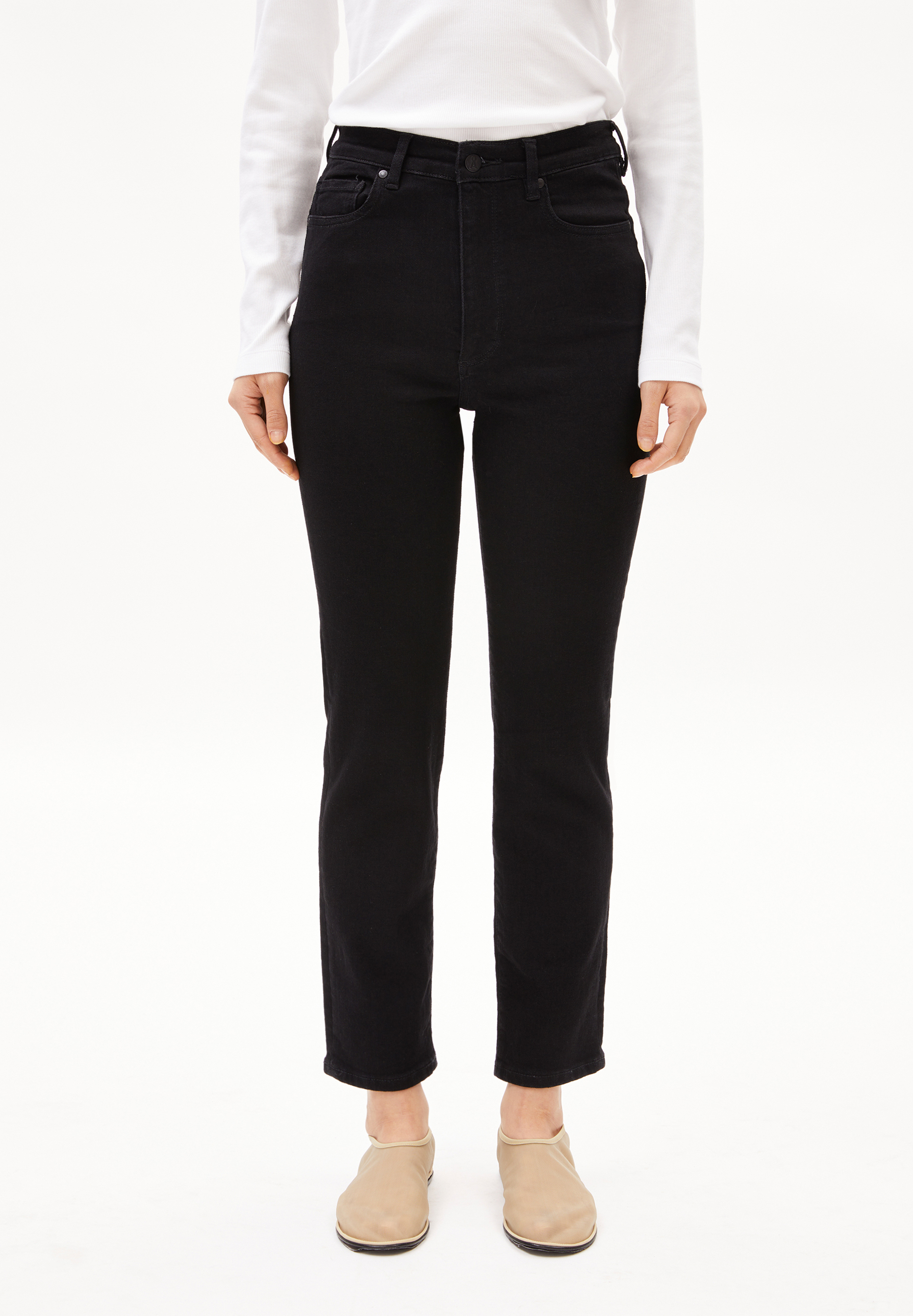 LEJAANI Jean slim en coton bio mélangé x-stretch