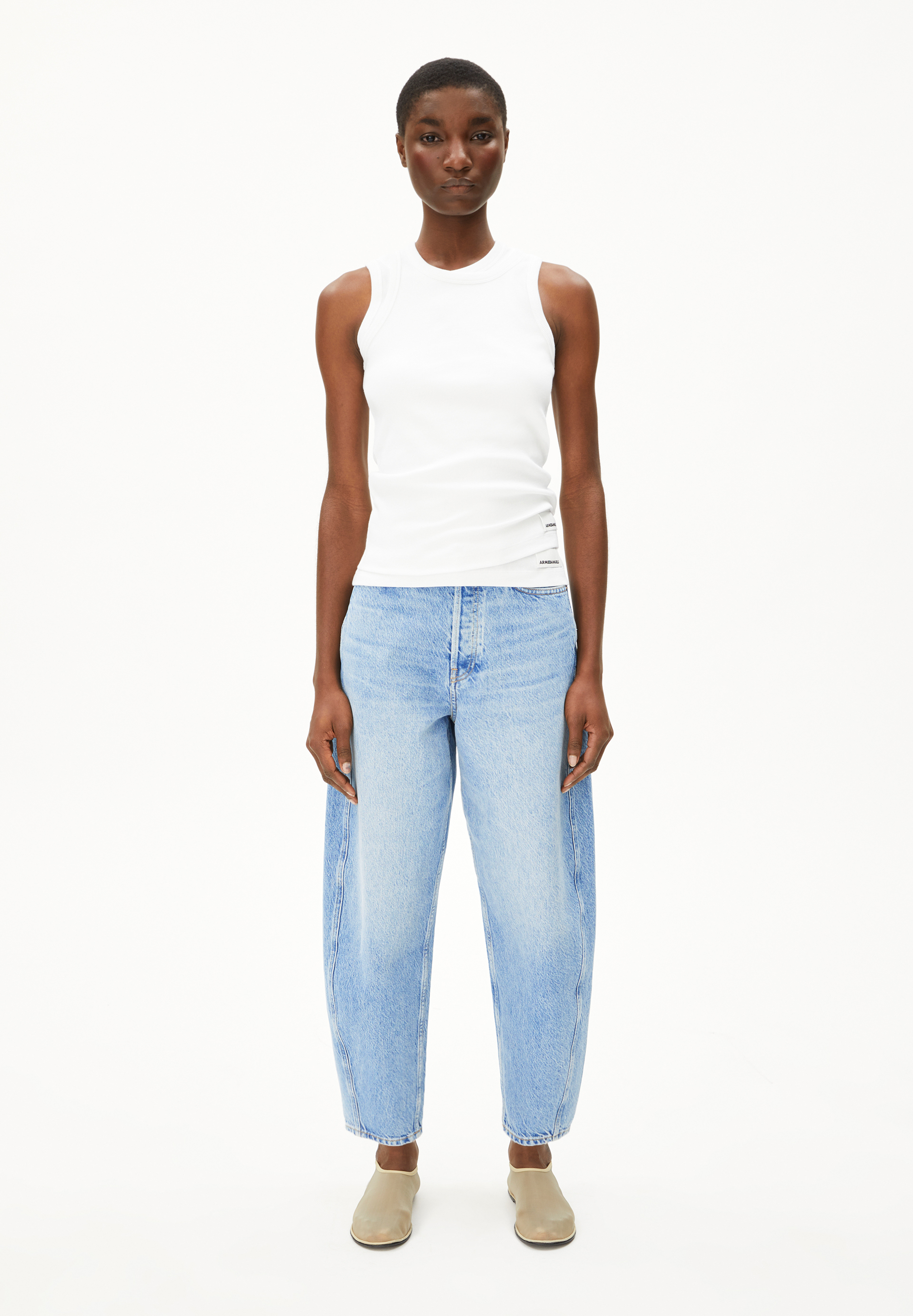 BAARLY Barrel Jeans SaXcell® Lyocell mix