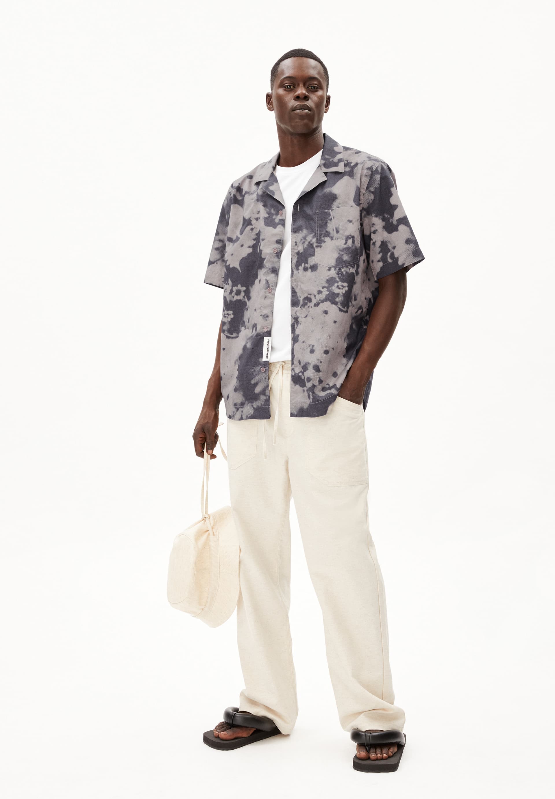 LOVAAR BLOMMAA Shirt Relaxed Fit made of Organic Cotton