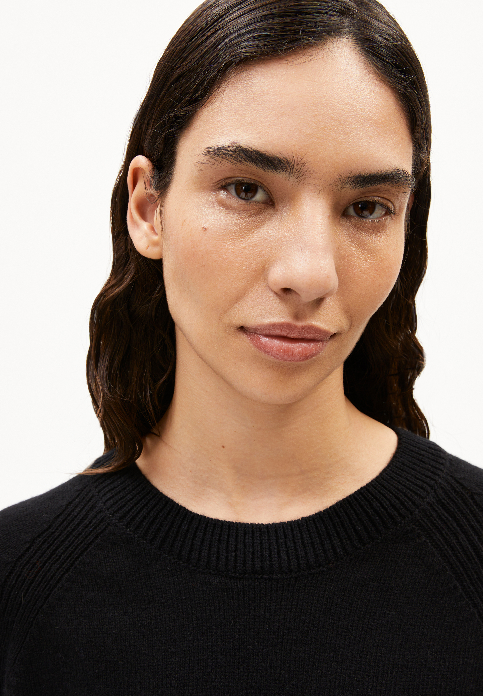 DILIRIAA REGLANA Pull coupe ample en laine bio mélangée