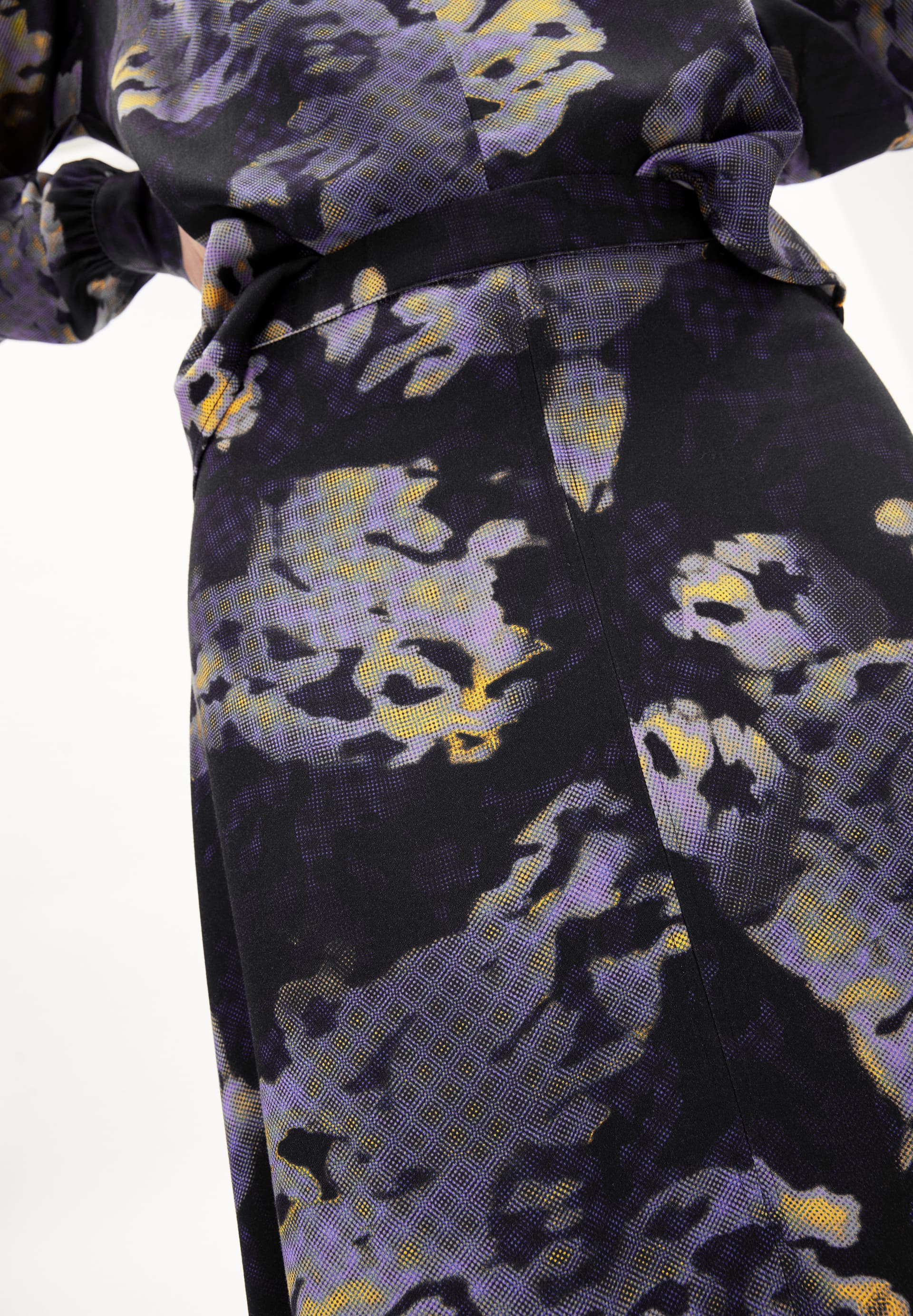 LOELIAA DIGILAAND Woven Skirt Regular Fit made of LENZING™ ECOVERO™ Viscose