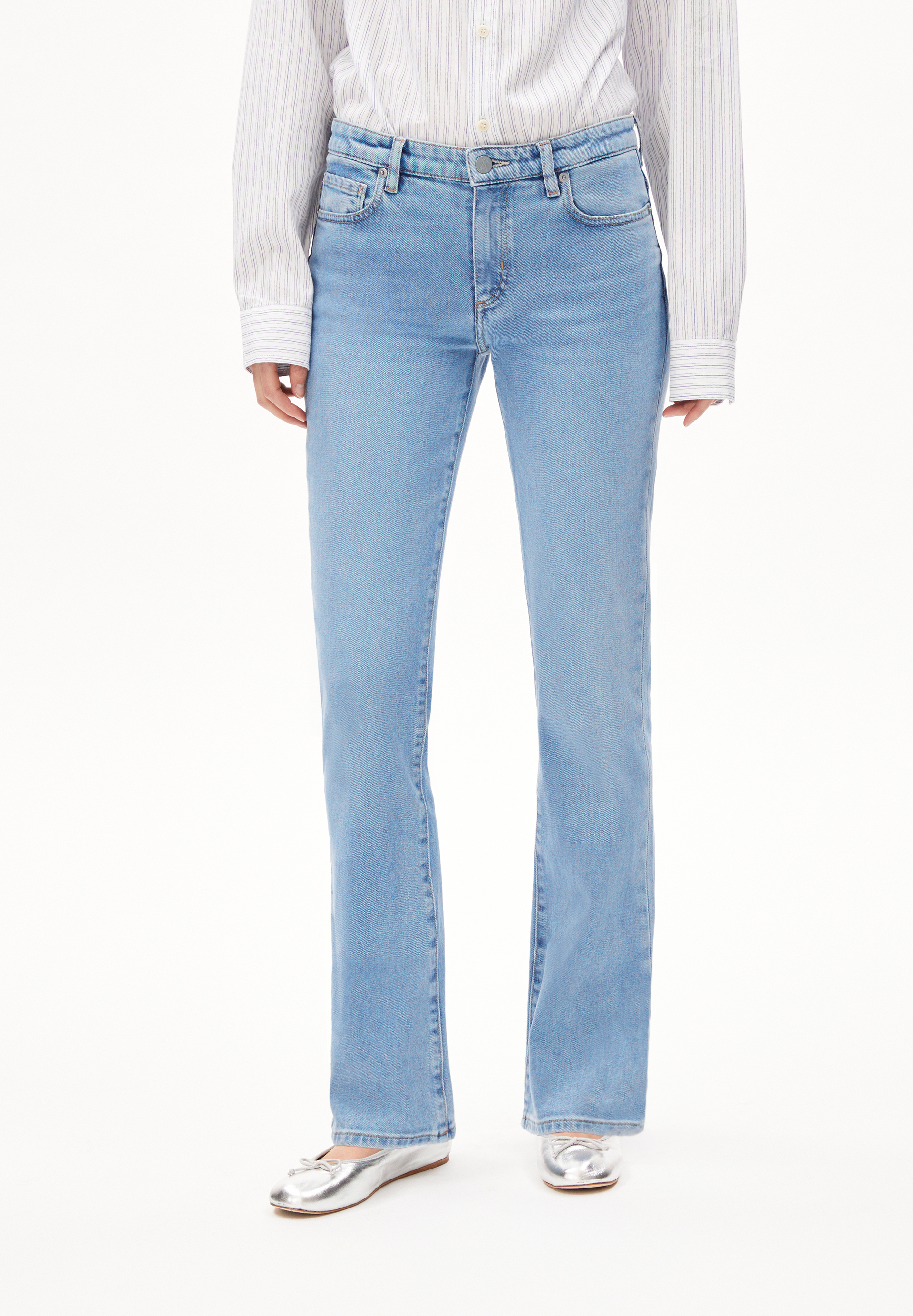 LINNAA LOW Bootcut taille basse en coton bio mélangé