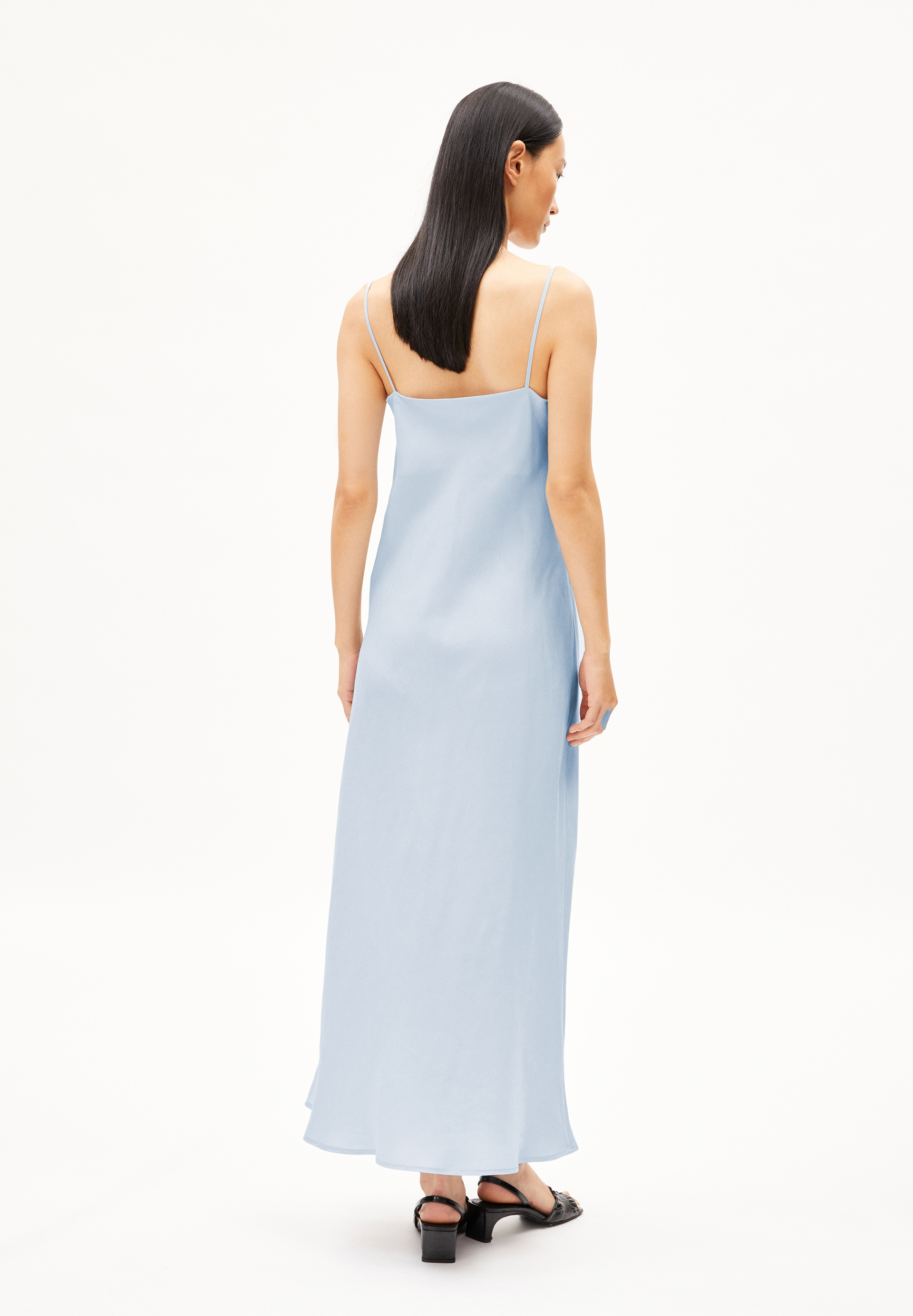 NELEAA Webkleid aus TENCEL™ LUXE Lyocell Mix