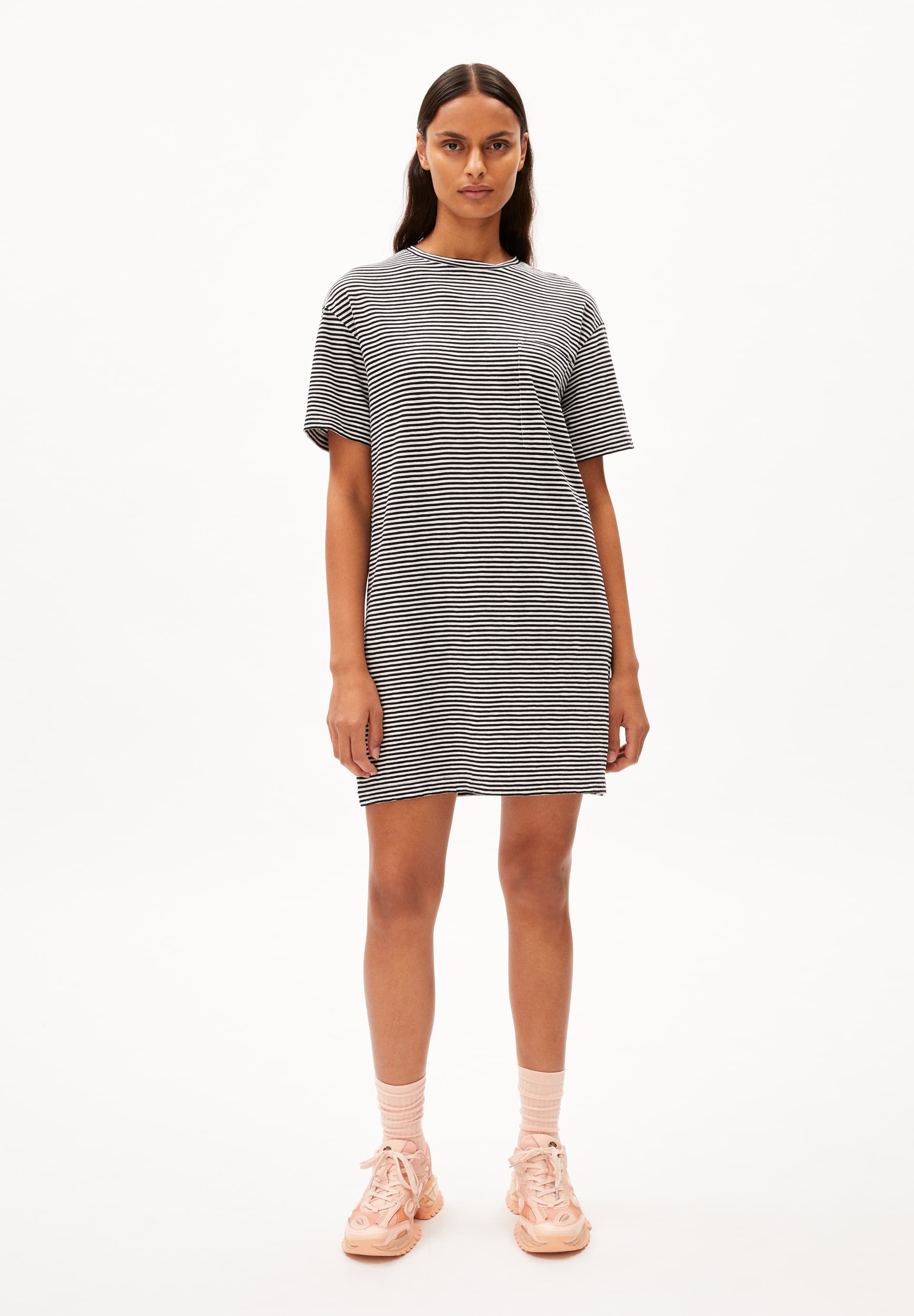 CHAARA LOVELY STRIPES Jerseykleid Relaxed Fit aus Bio-Baumwolle