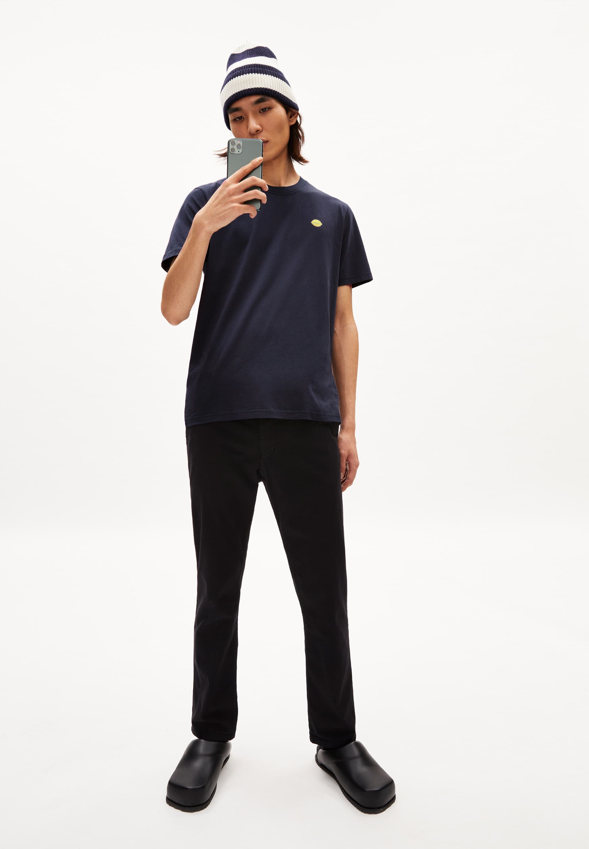 AADONI STICKAA T-Shirt Relaxed Fit made of Organic Cotton