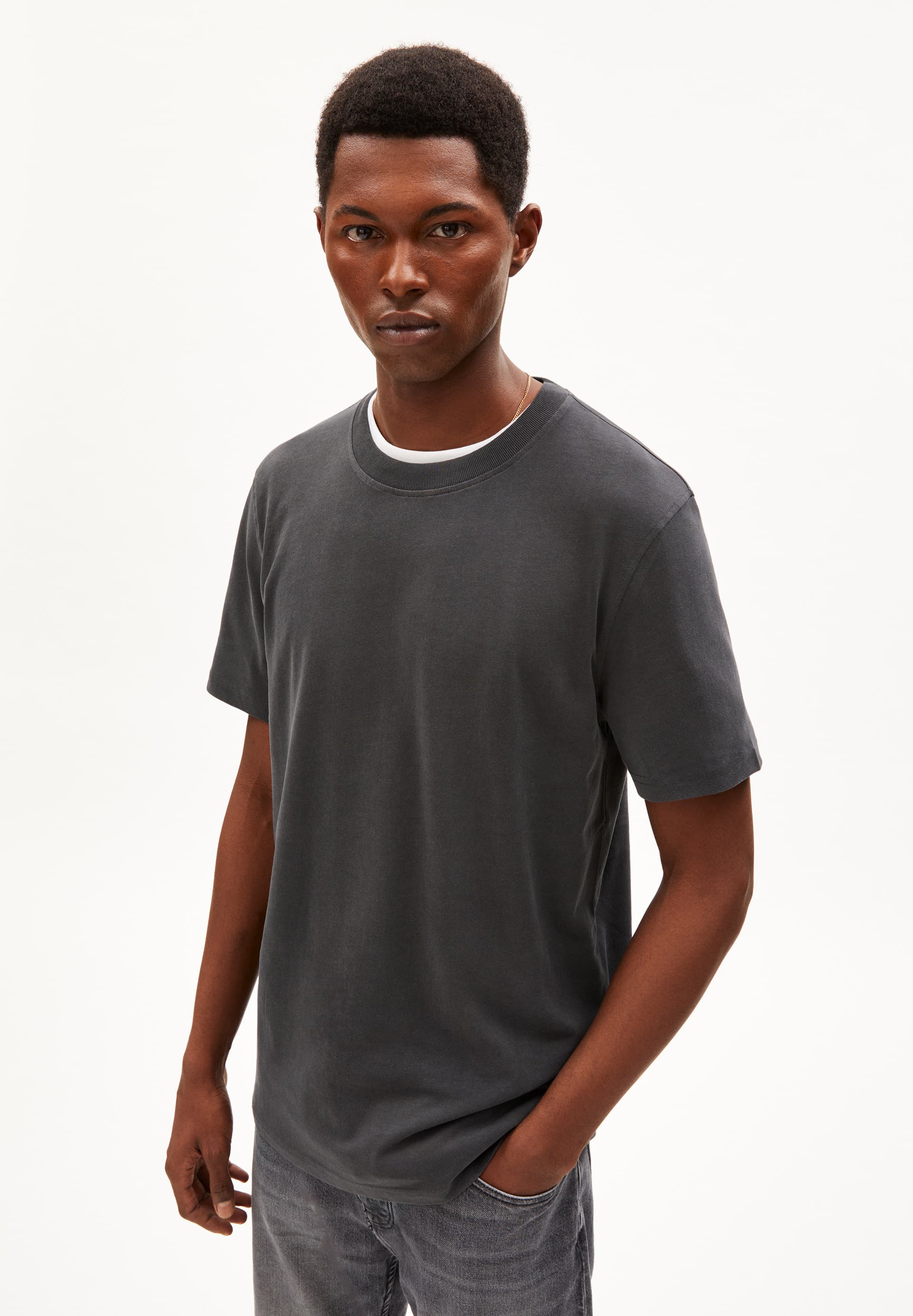 MAARKOS Midweight T-Shirt aus recyceltem Baumwoll Mix