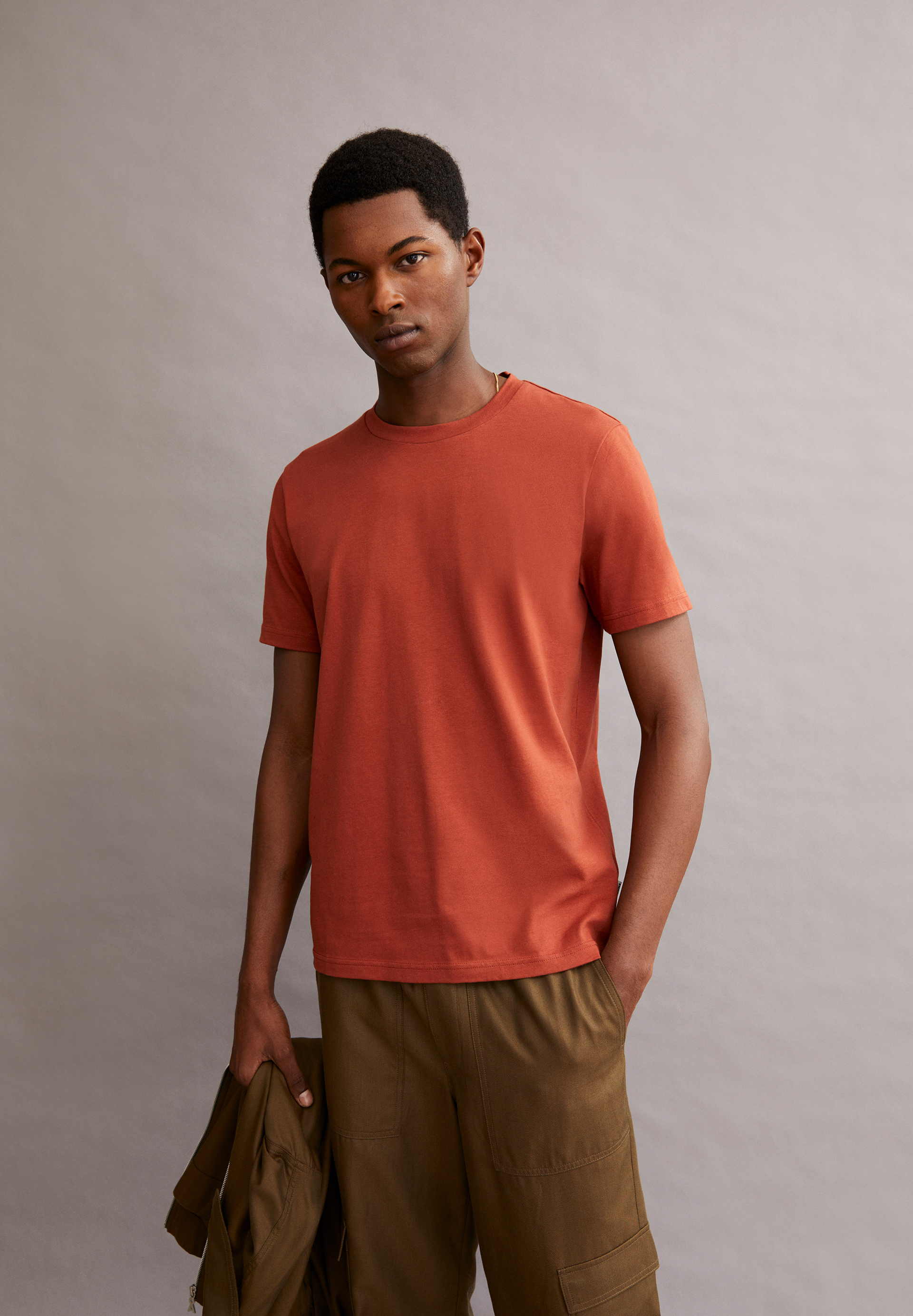 JAAMES STRUCTURE T-Shirt aus Bio-Baumwolle