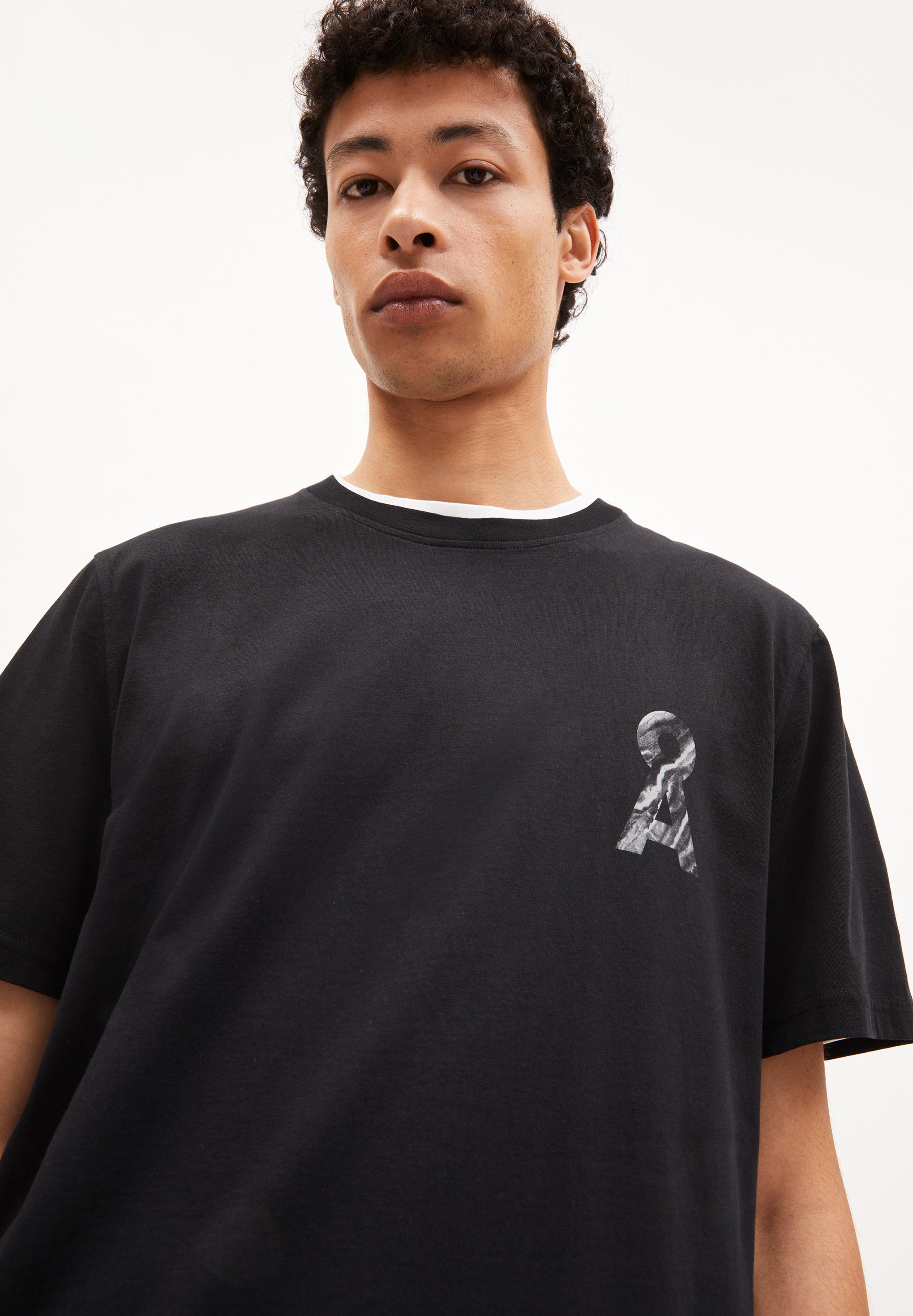 AADONI A ROCK T-Shirt Relaxed Fit aus Bio-Baumwolle