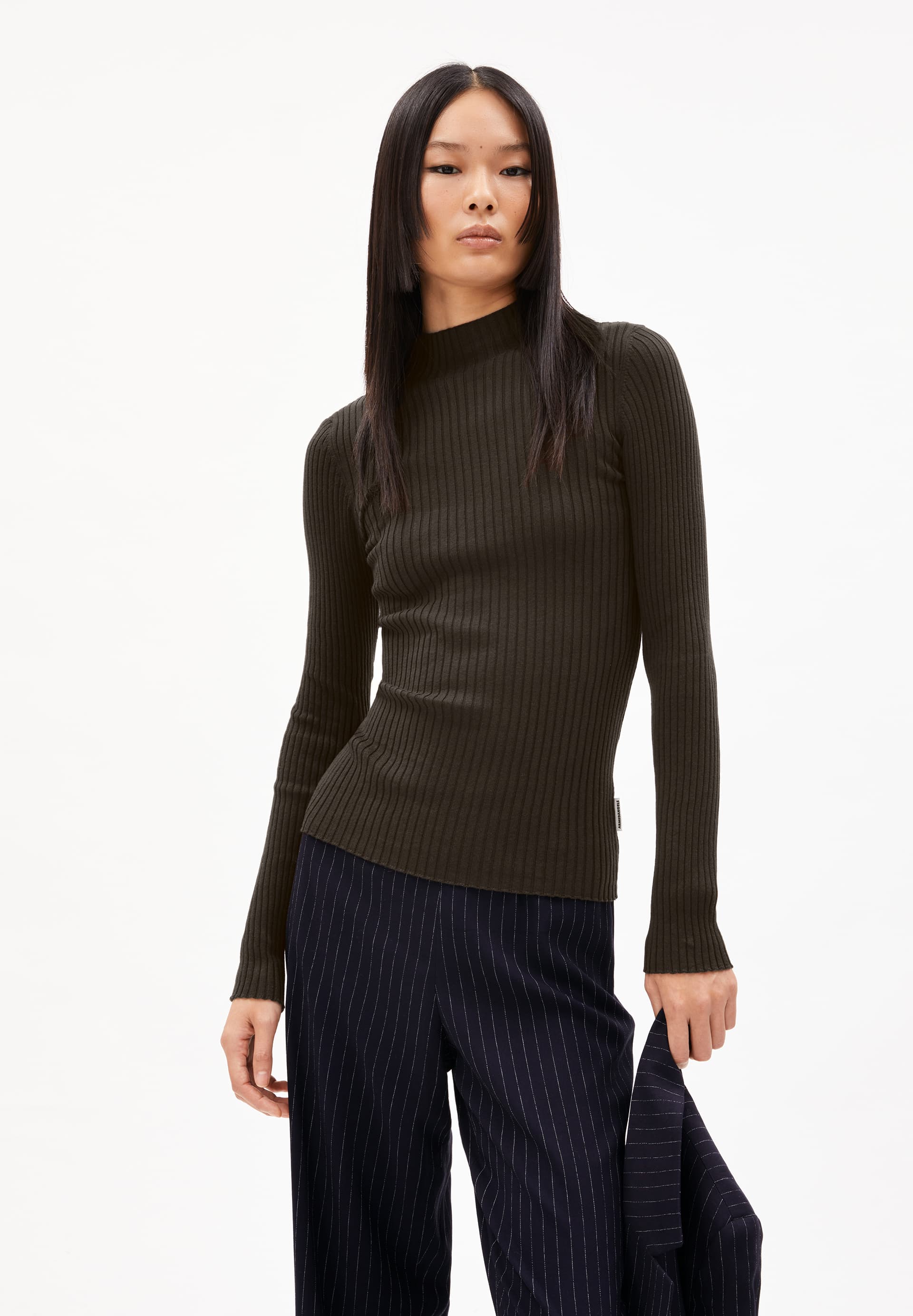 More sustainable Sweaters Cardigans for Women ARMEDANGELS