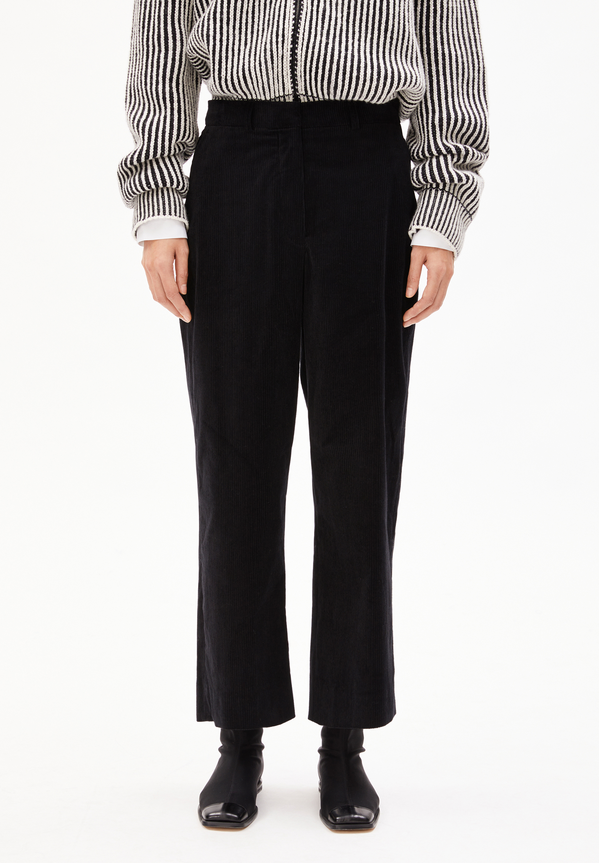 JAALMA CORDUROY Woven Pants made of Organic Cotton Mix