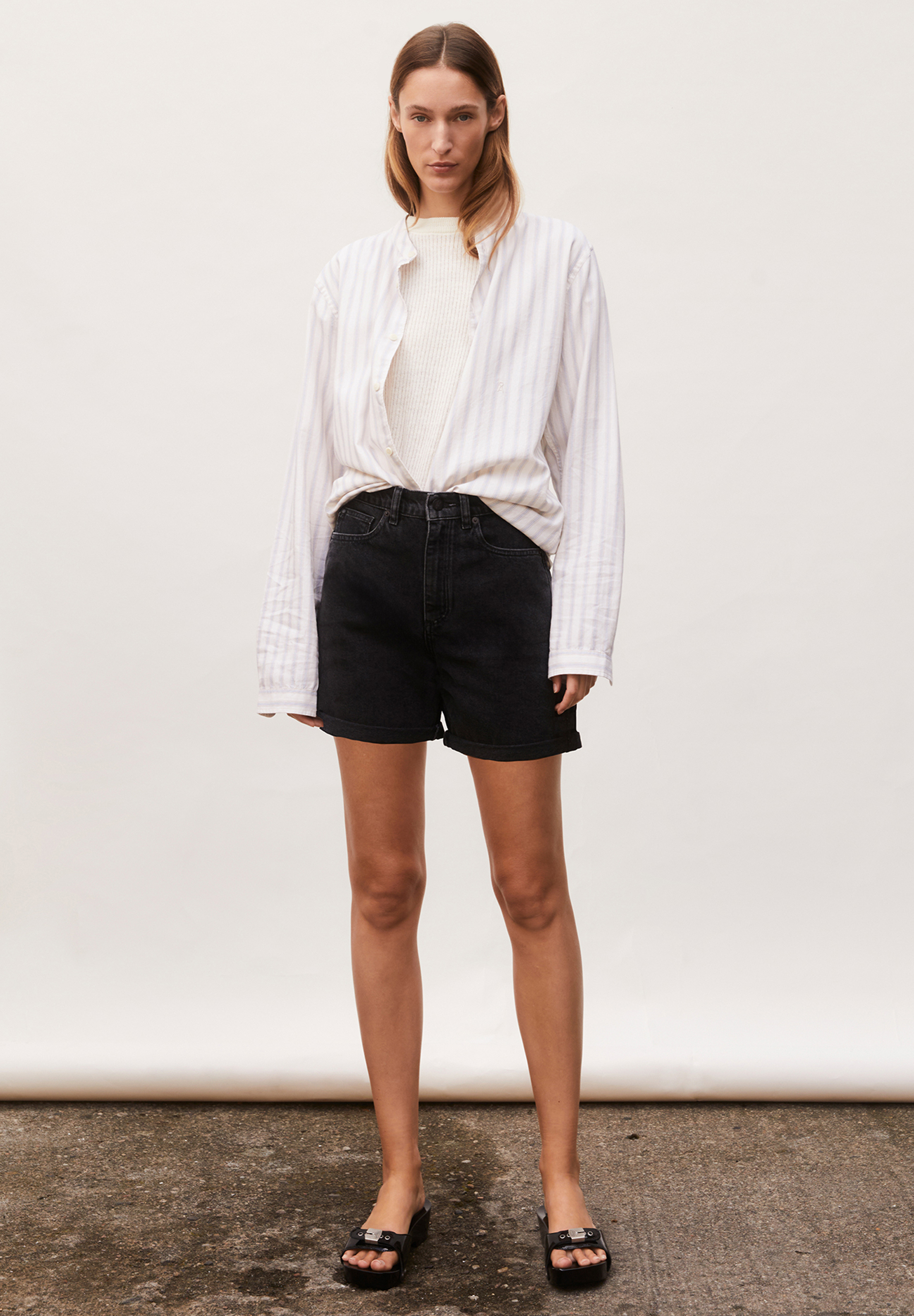 SHEAARI Jeans Shorts aus recycelter Baumwolle
