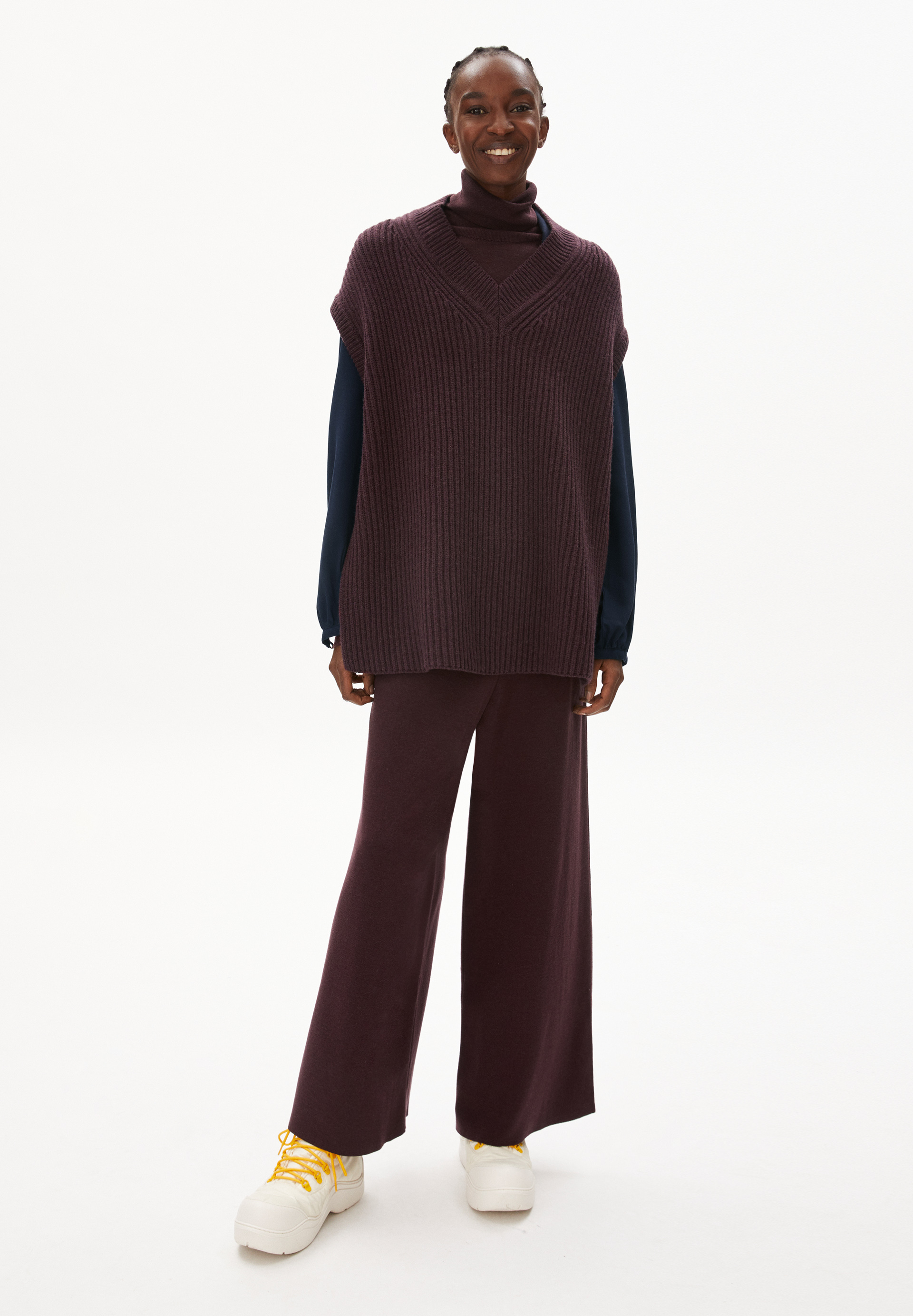 VIAA Knit Top Oversized Fit made of Organic Wool Mix