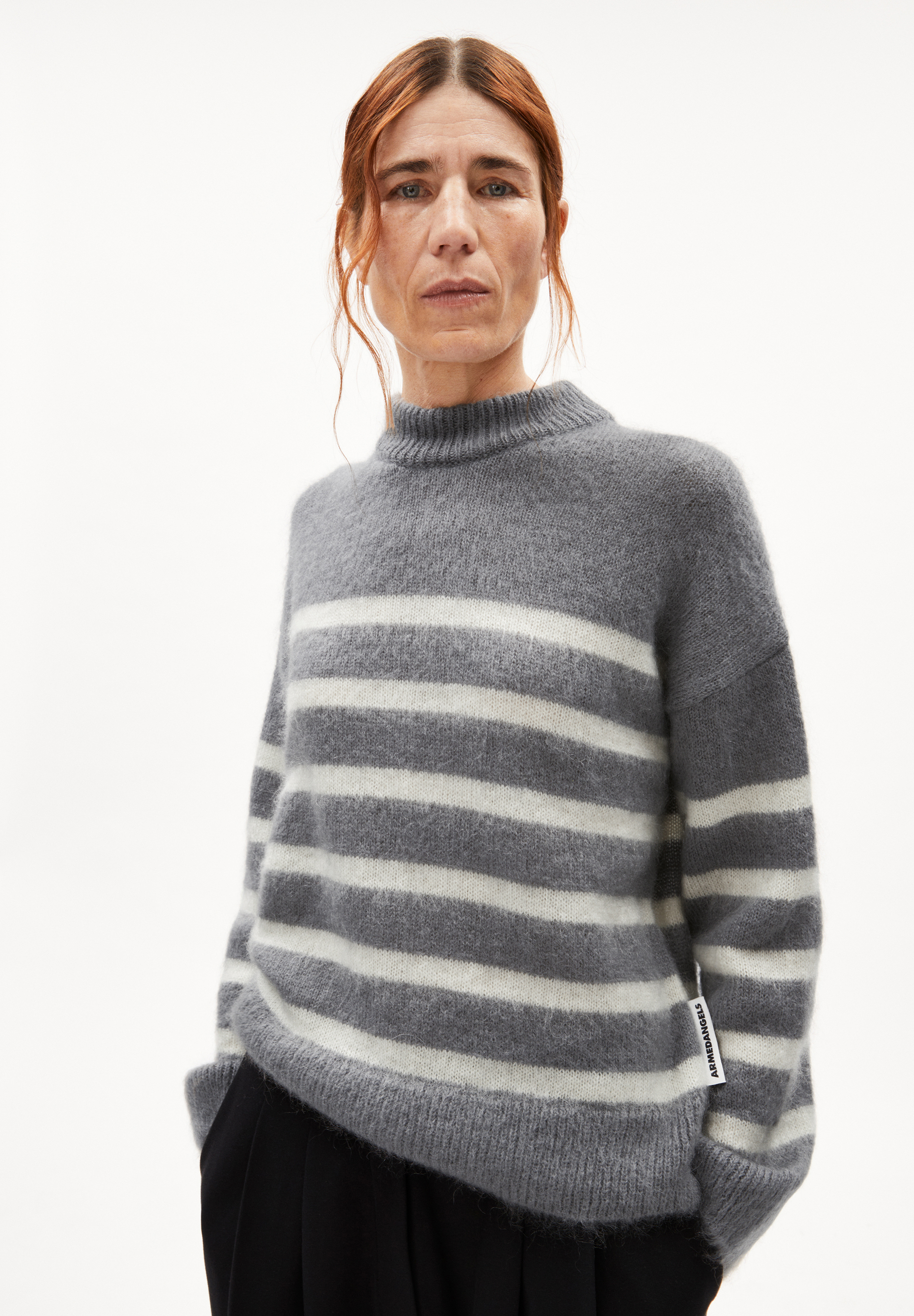 GWYNEIRAA STRIPES Pull coupe ample en laine mohair mélangée