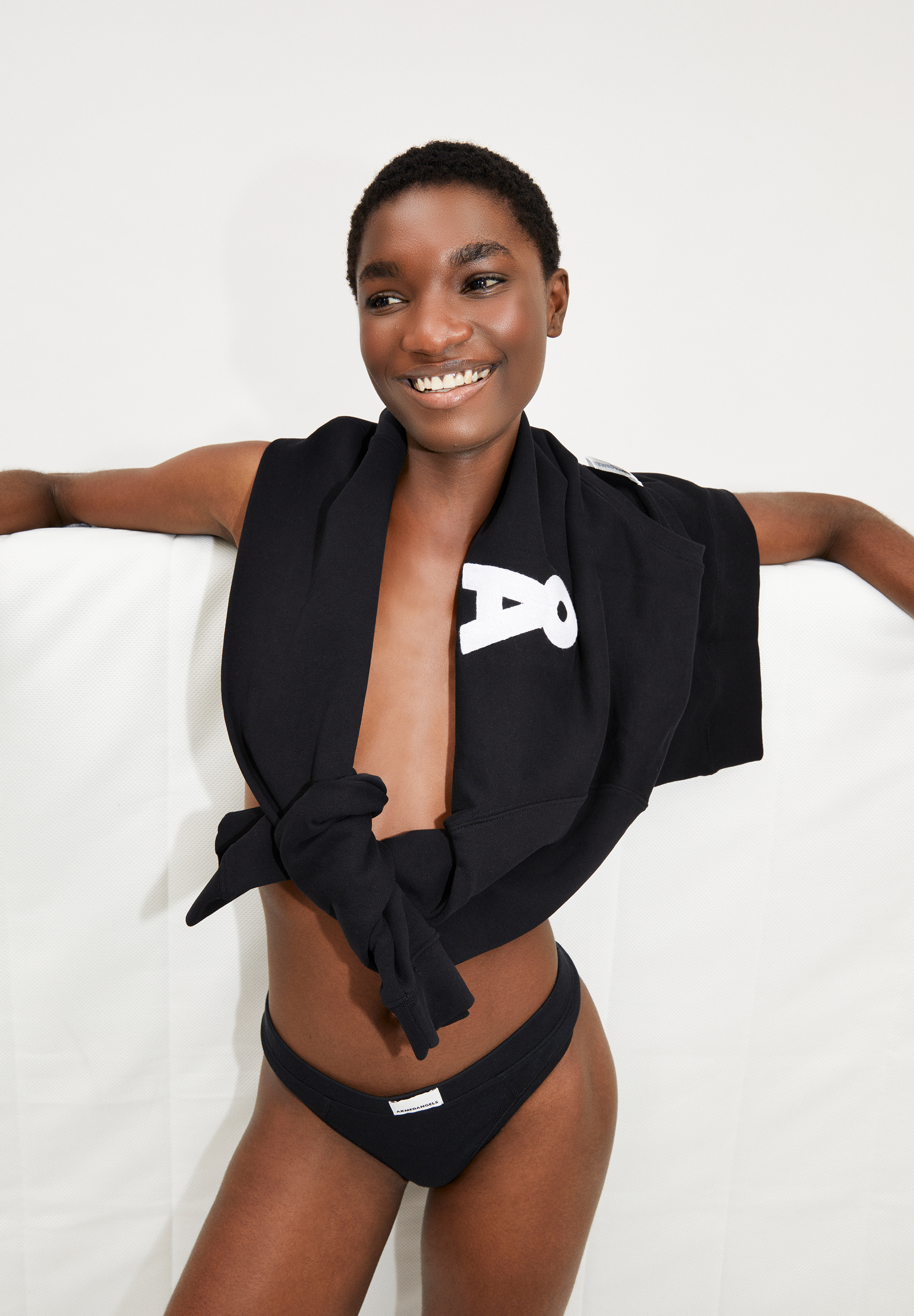 FAARA RIB Ripp-String aus Bio-Baumwoll Mix