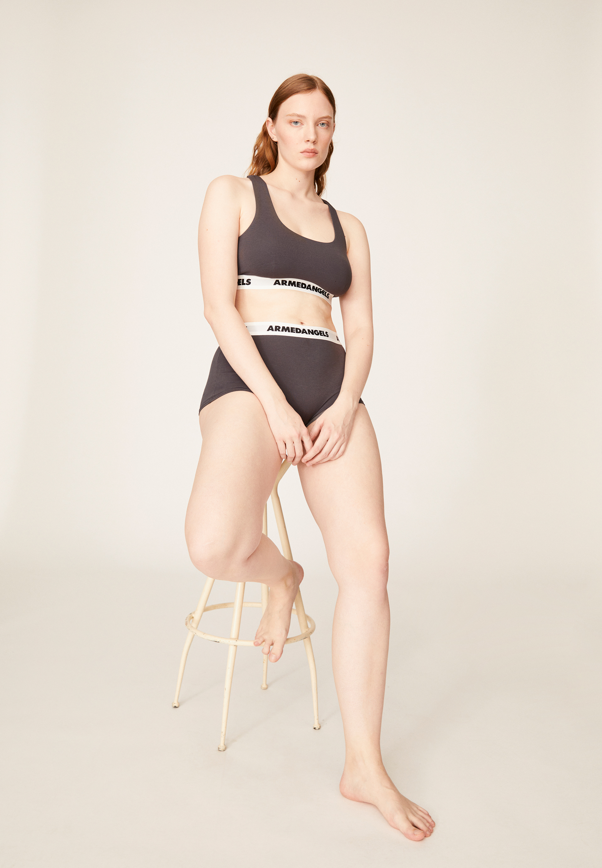 ERYNAA Shortie aus Bio-Baumwoll Mix