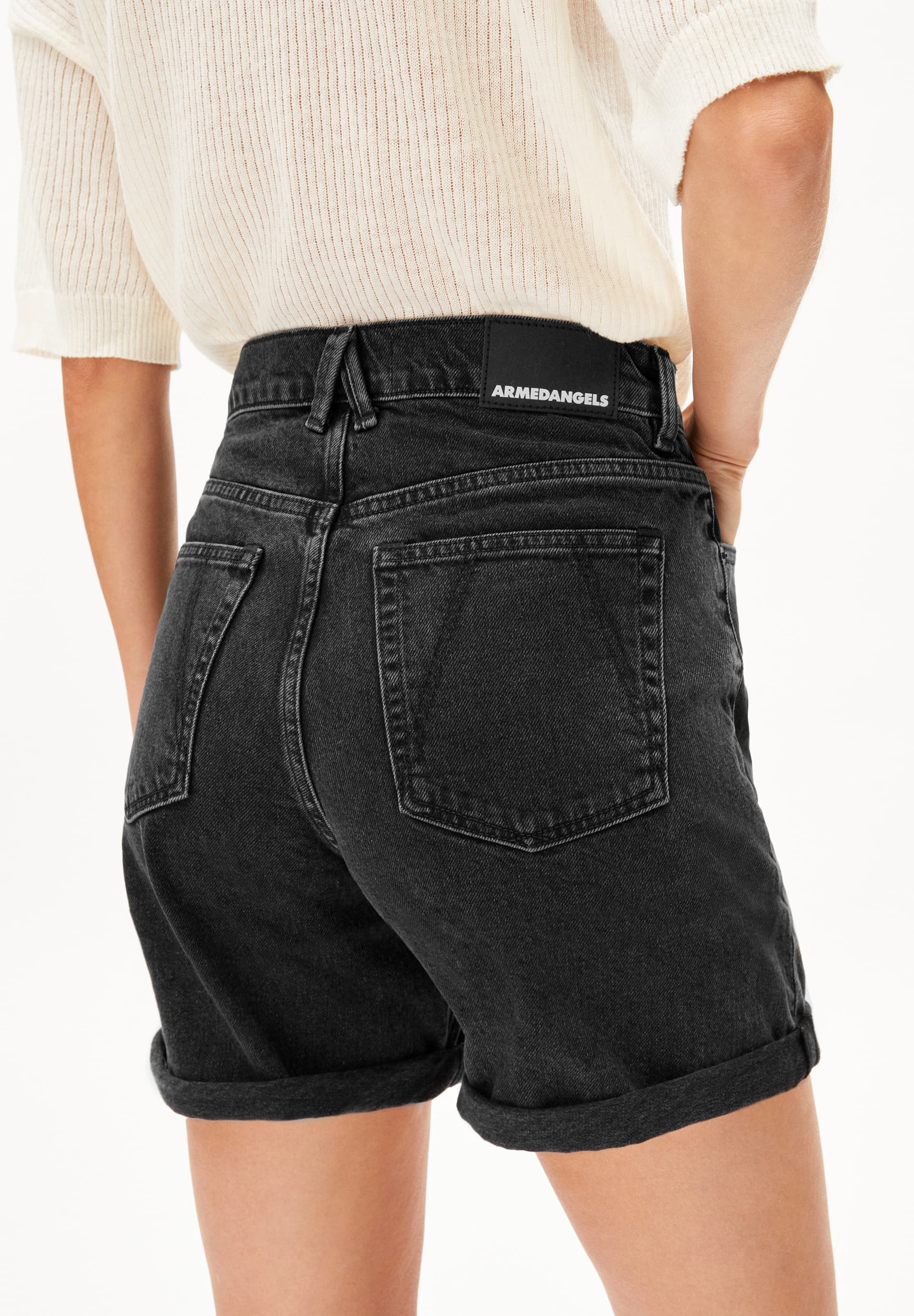 SHEAARI Jeans Shorts aus recycelter Baumwolle