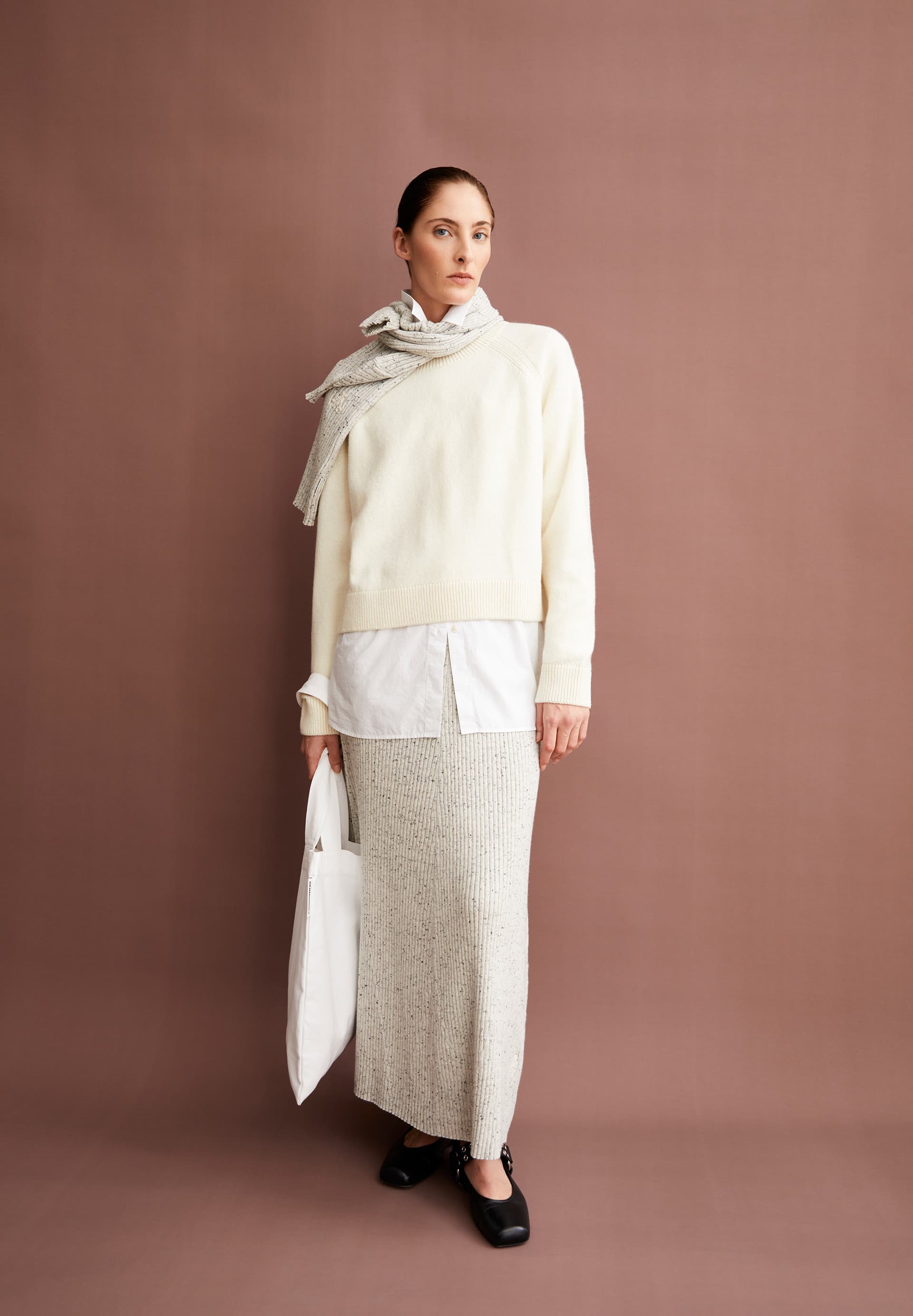 DILIRIAA REGLANA Pull coupe ample en laine bio mélangée