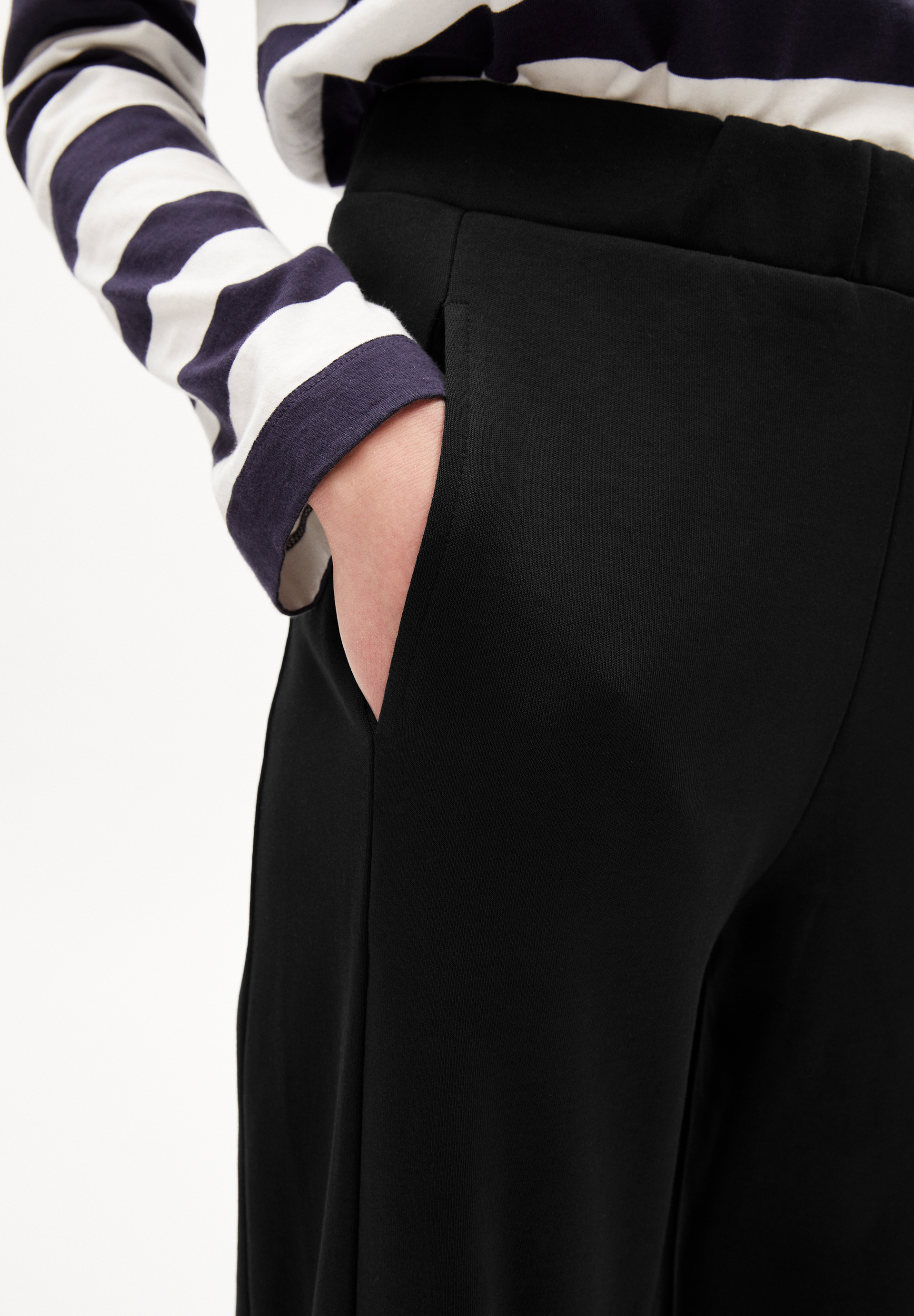 MAARLE Heavy Pants Relaxed Fit made of Organic Cotton