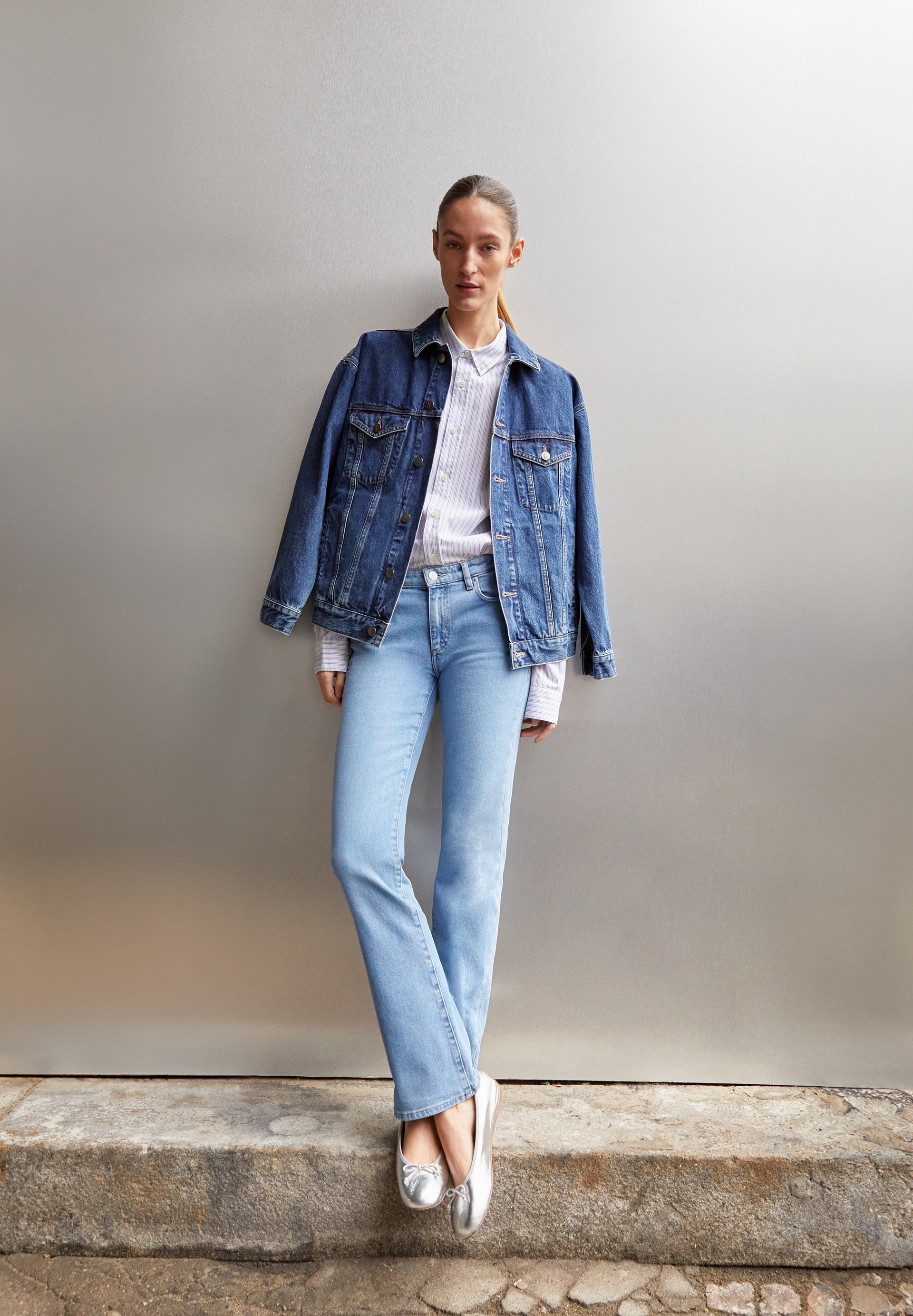 LINNAA LOW Low Waist Bootcut Denim made of Organic Cotton Mix
