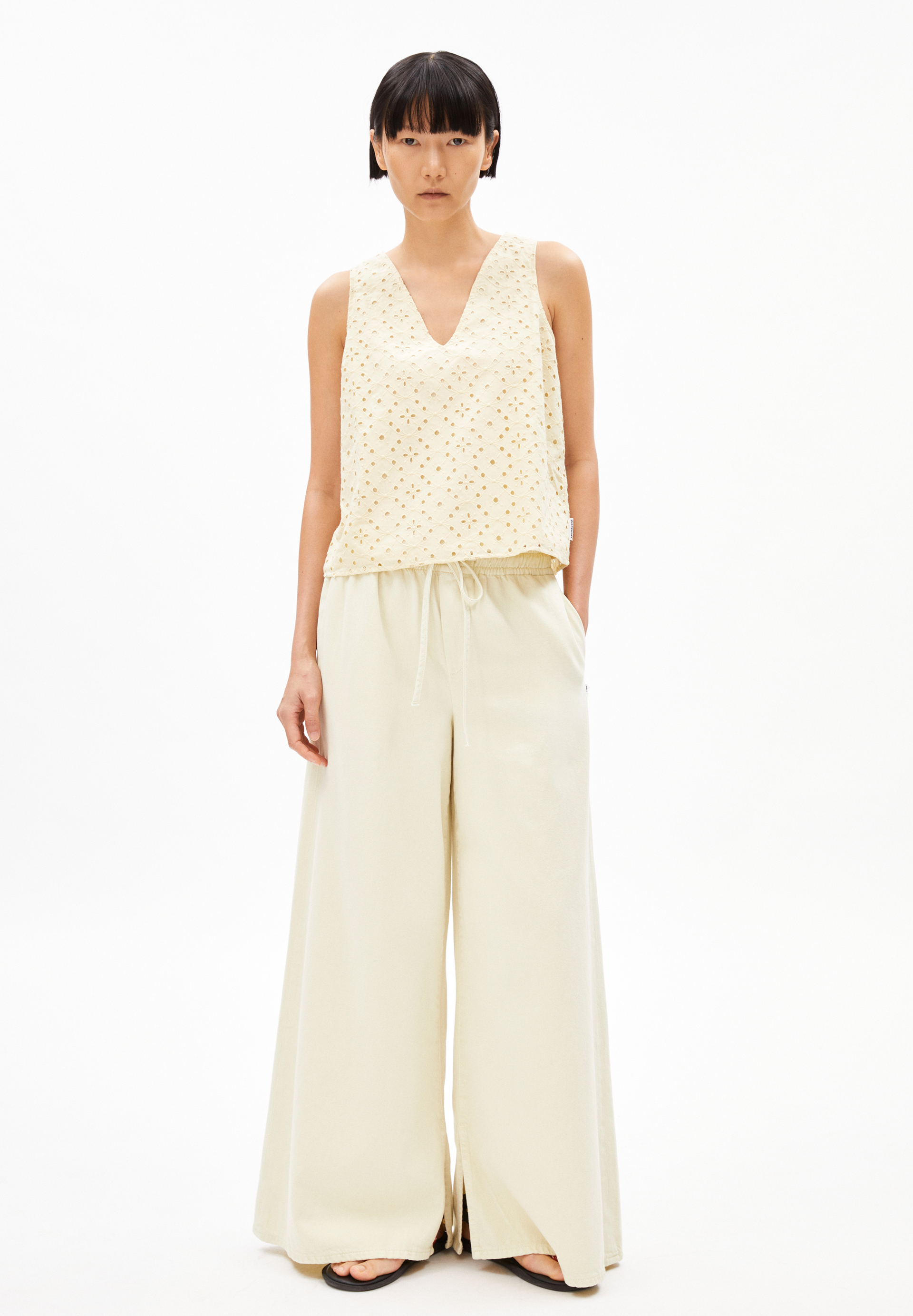 YALINAA BROIDERY Top en mélange de coton bio