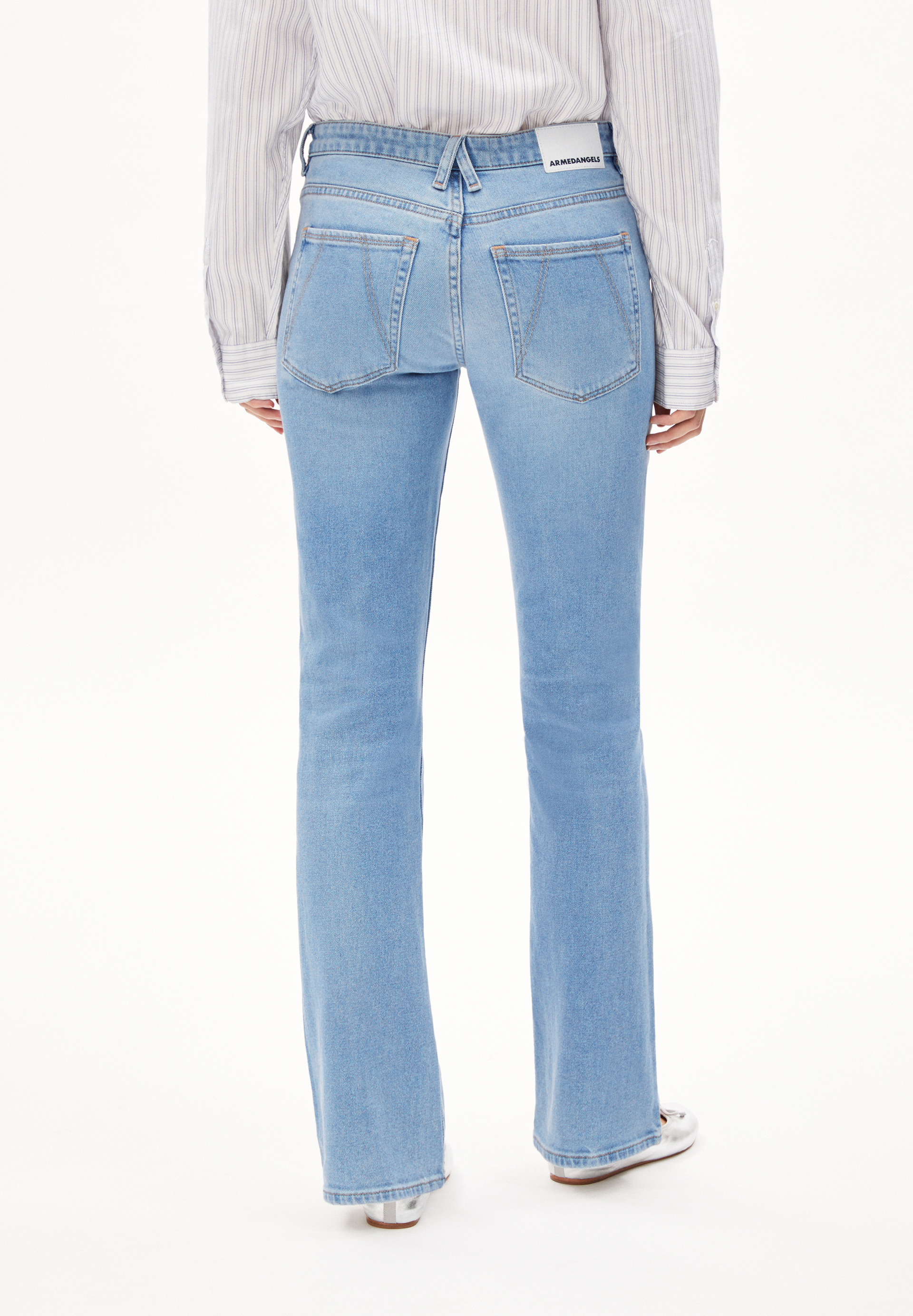 LINNAA LOW Bootcut taille basse en coton bio mélangé