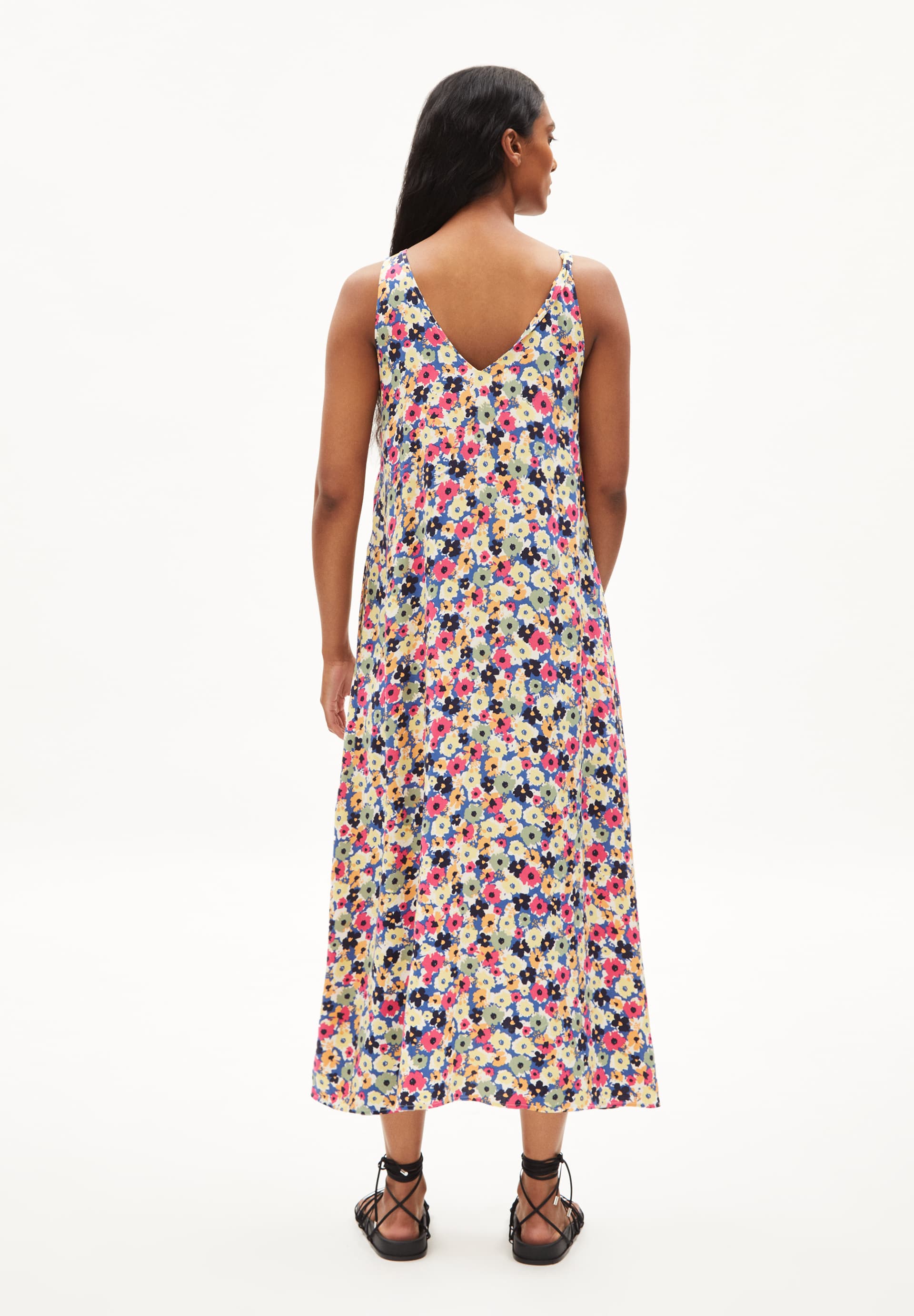 THORAA PAINTED BLOOM Woven Dress Regular Fit made of LENZING™ ECOVERO™ Viscose