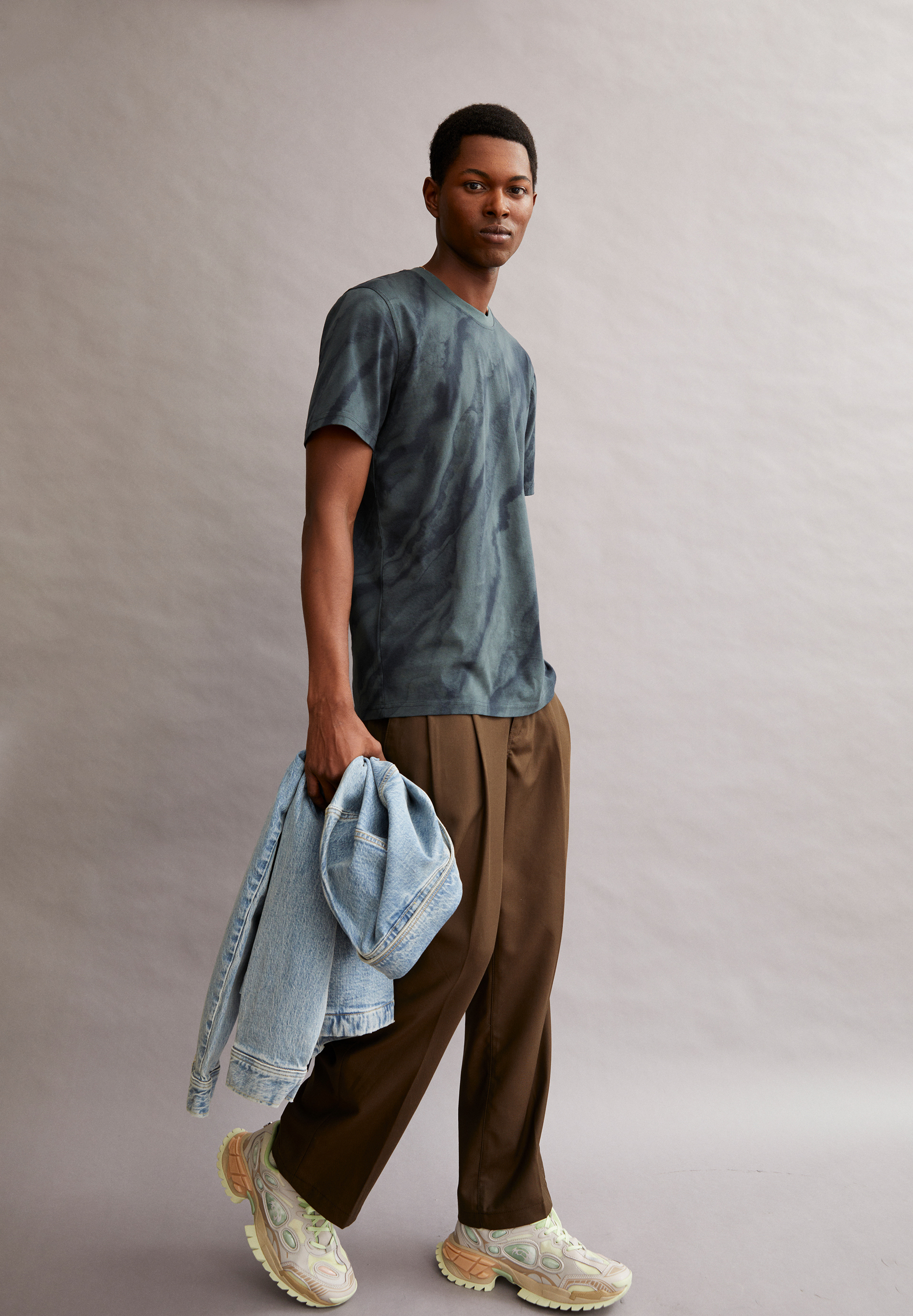 AADONI EARTH T-Shirt Relaxed Fit aus Bio-Baumwolle