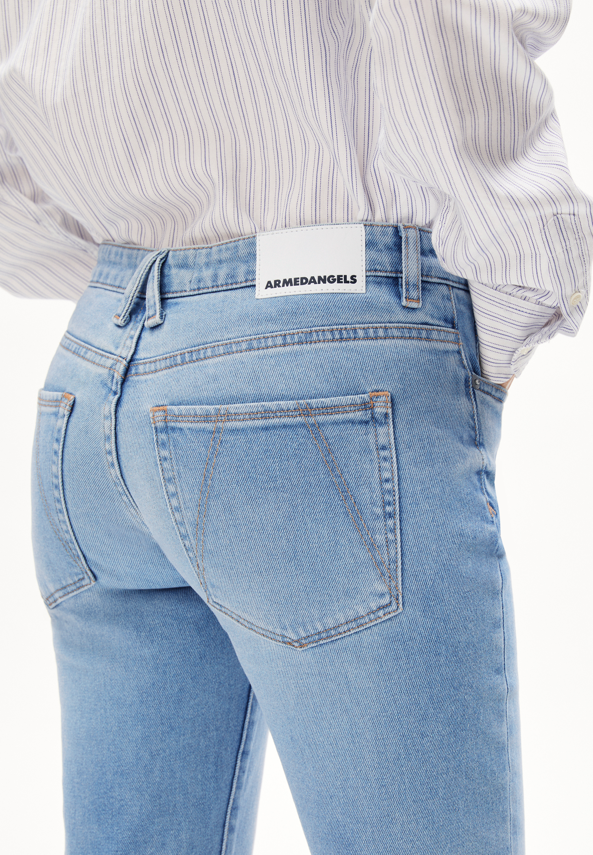 LINNAA LOW Bootcut taille basse en coton bio mélangé