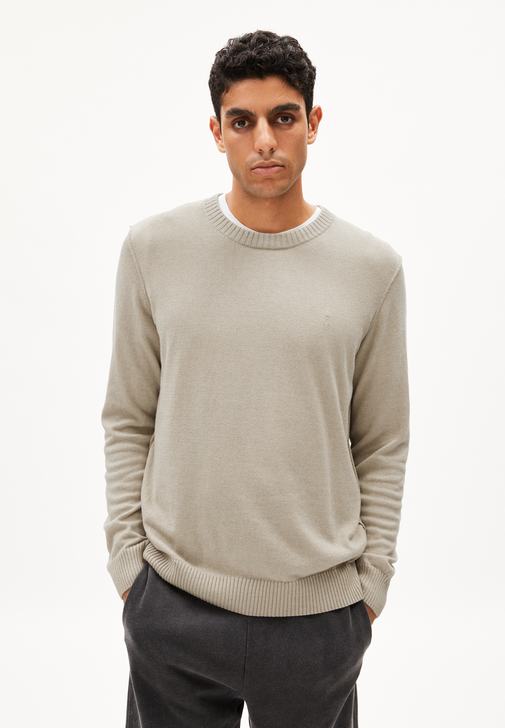 HORAACIOS Pull coupe standard en laine mérinos bio mélangée
