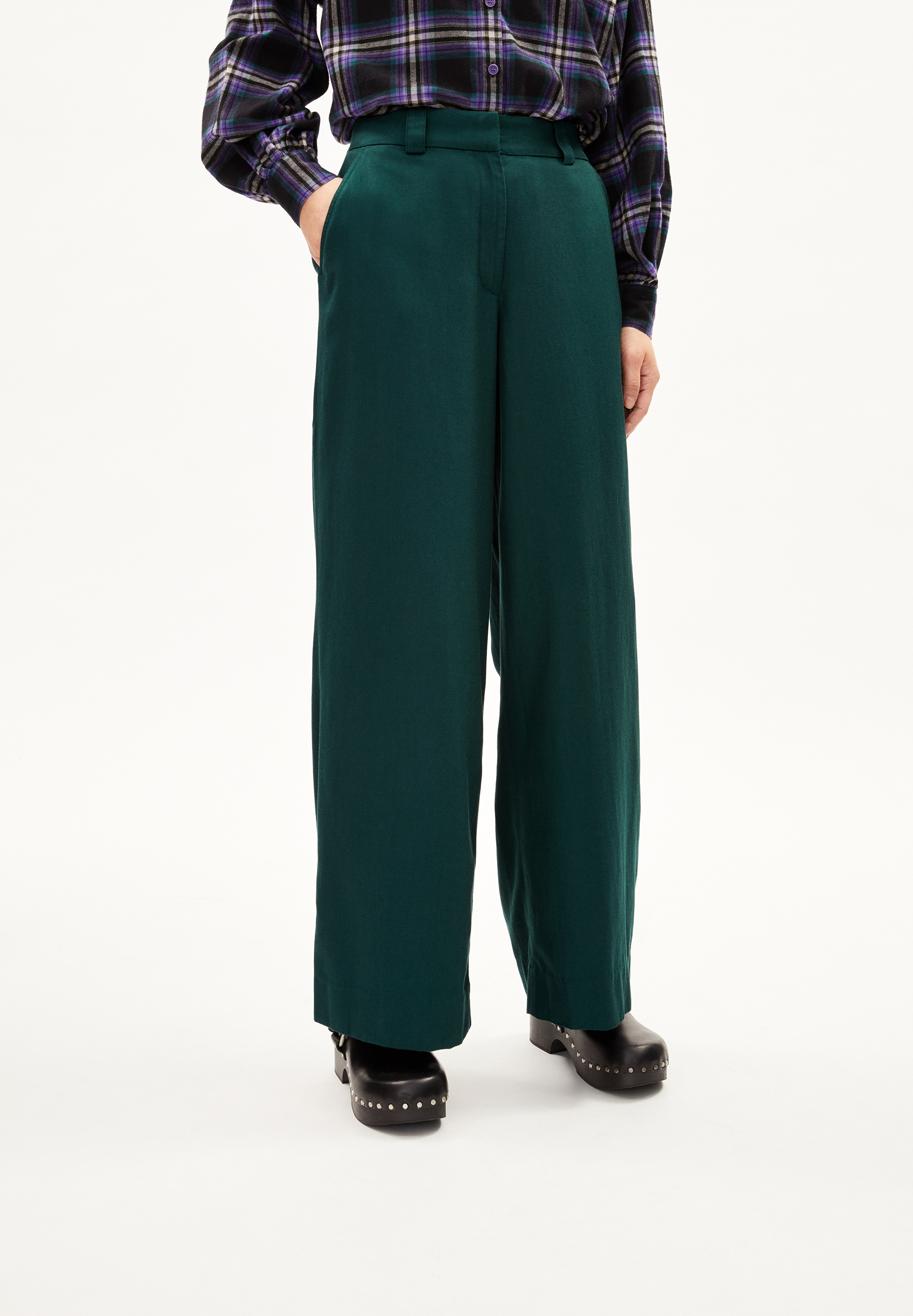 NAGASSAA Pants Regular  Fit made of TENCEL™ Lyocell Mix