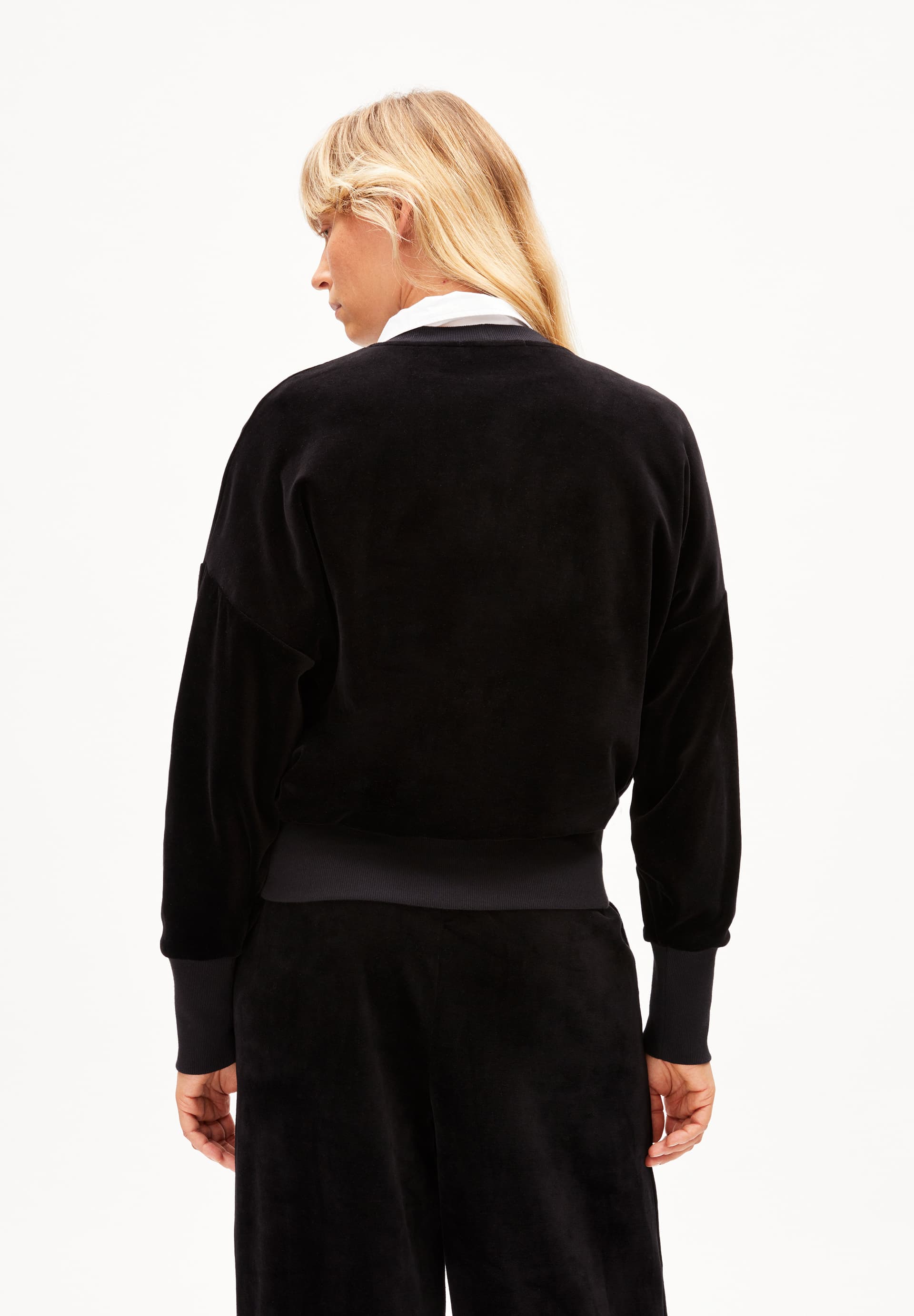 AANNY LOU VELVET Sweatshirt Regular Fit aus Bio-Baumwolle