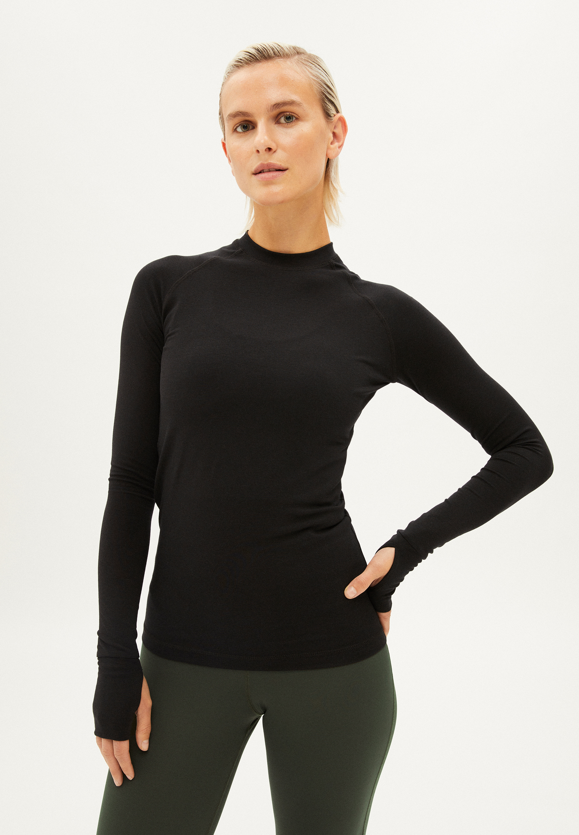 NAARAARAA Activewear Longsleeve Slim Fit aus TENCEL™ Lyocell Mix