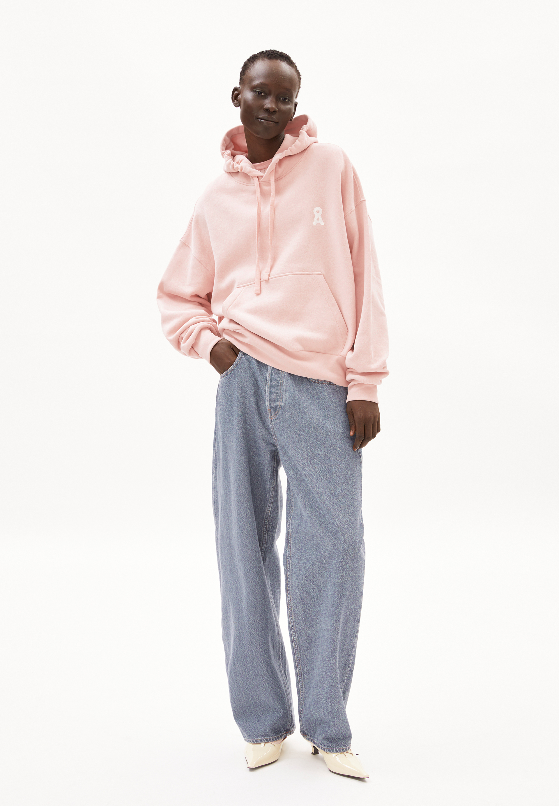 ICONIC Å FRANCISARAA Sweathoodie made of Organic Cotton