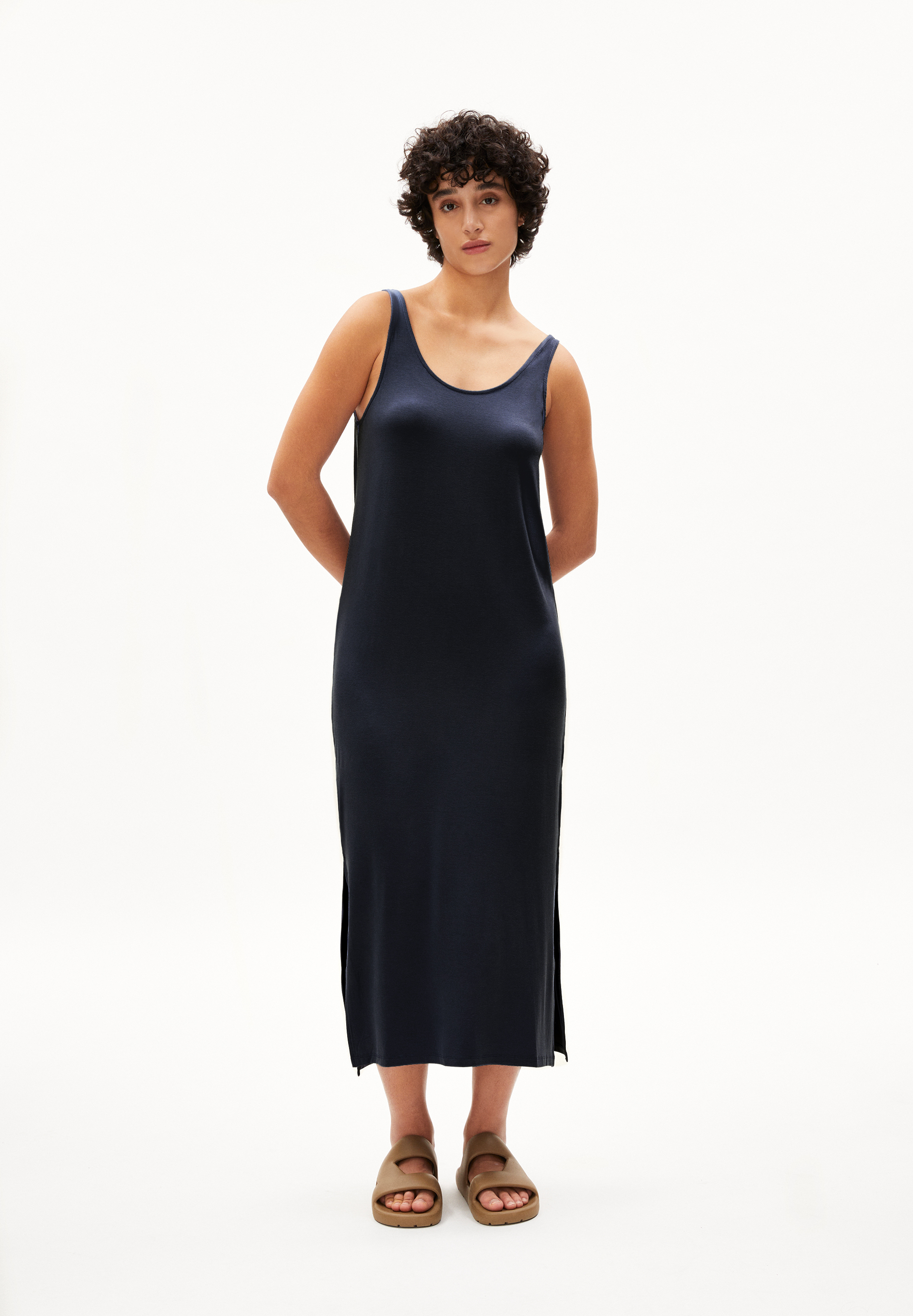 MAELIAA SOLID Jersey jurk in LENZING™ ECOVERO™ mix