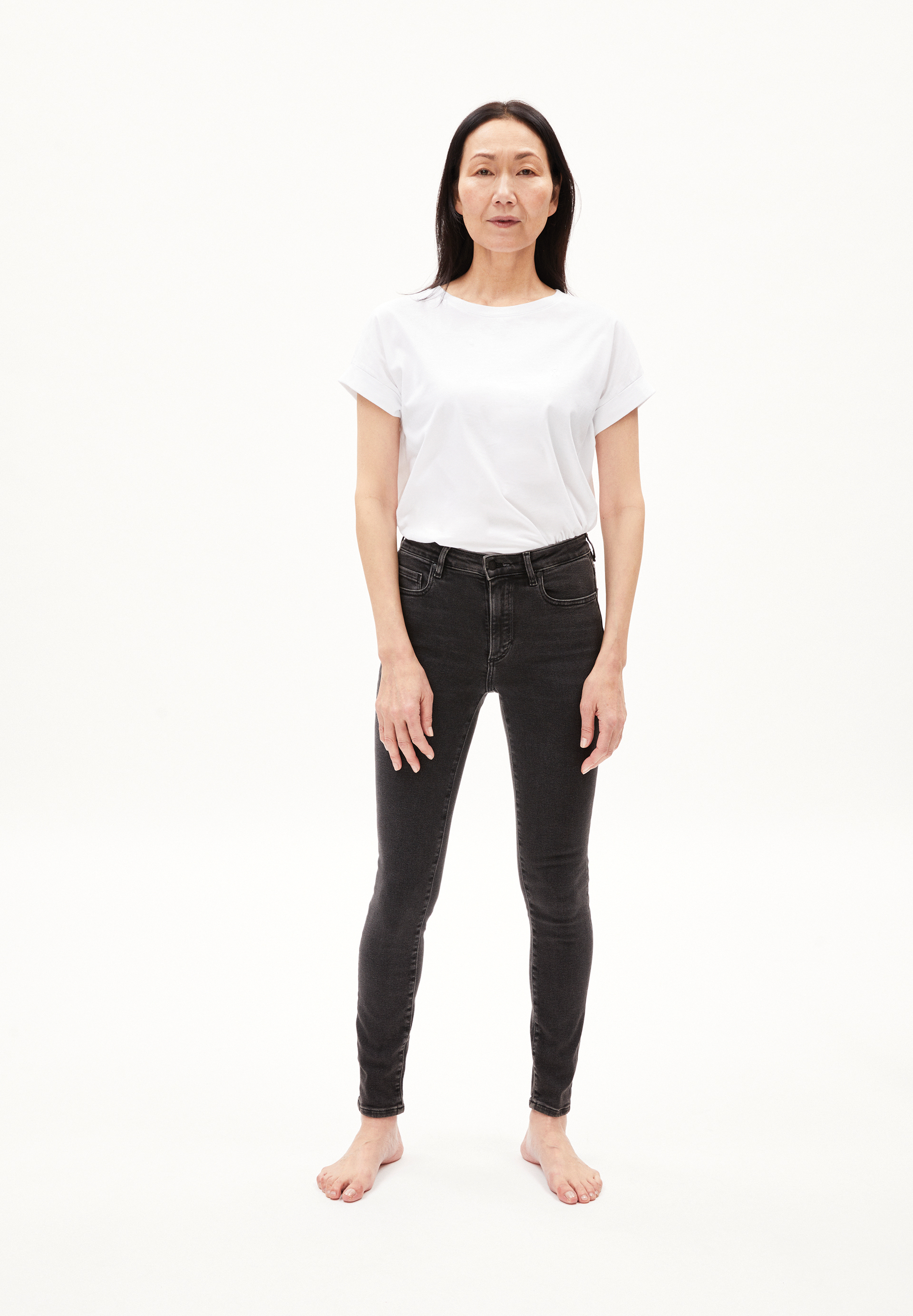 TILLAA X STRETCH Skinny Leg Mid Waist aus Bio-Baumwoll Mix