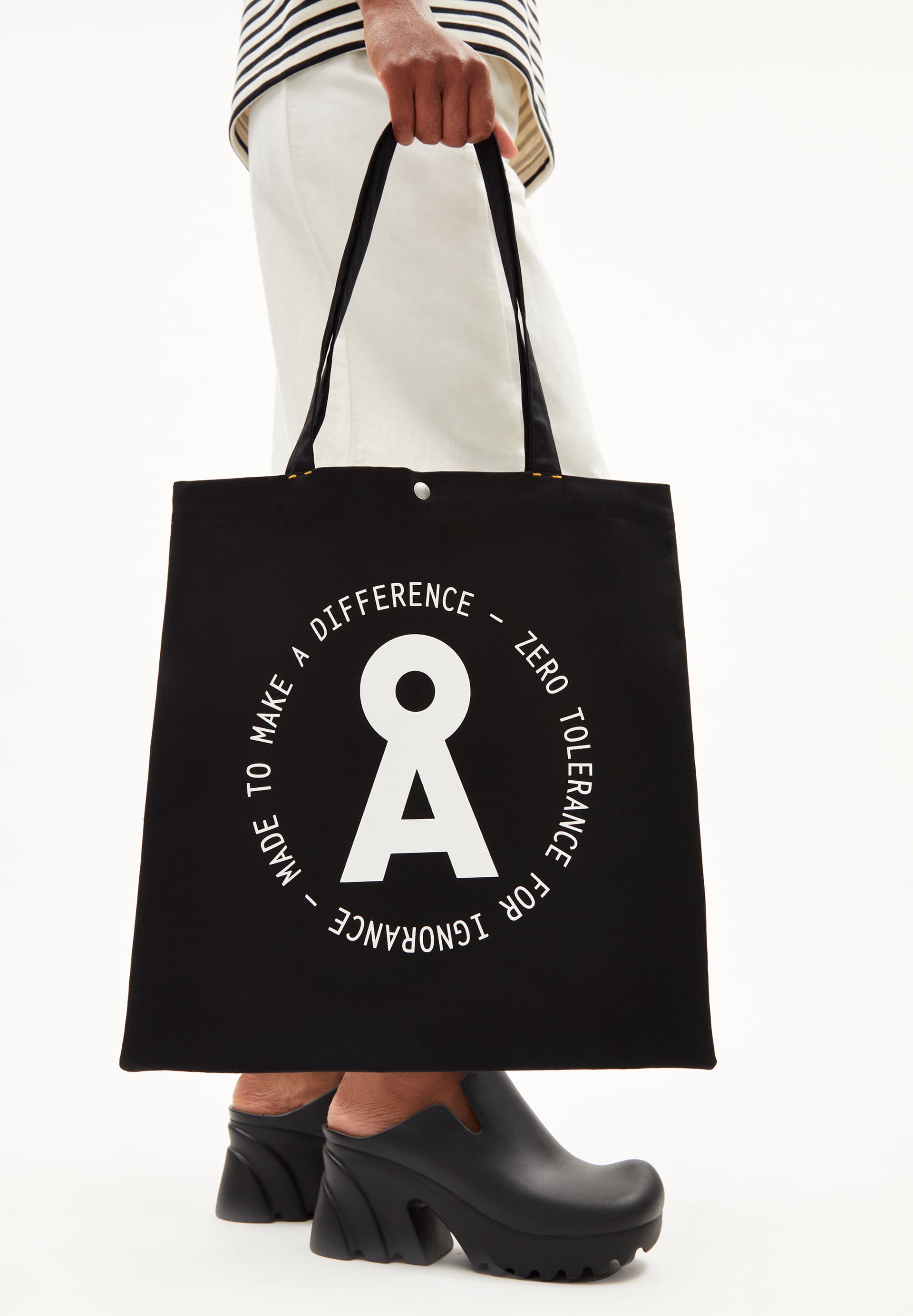 JONAA OPEN MINDED Tote Bag made of Organic Cotton Mix