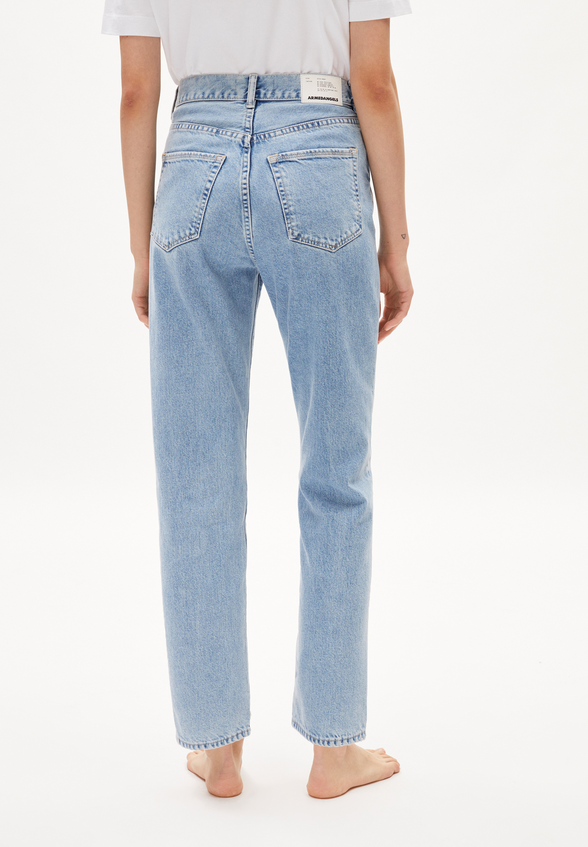 AAIKALA Straight fit denim van gerecycled katoen
